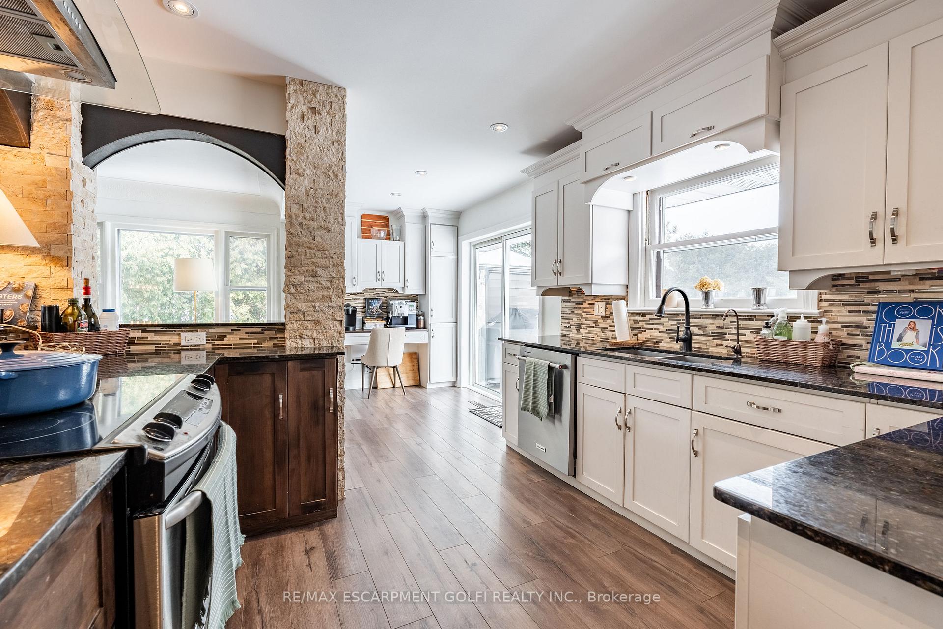 Photo 17 of 878 Alexander Road, Hamilton, Ancaster — HOMEH