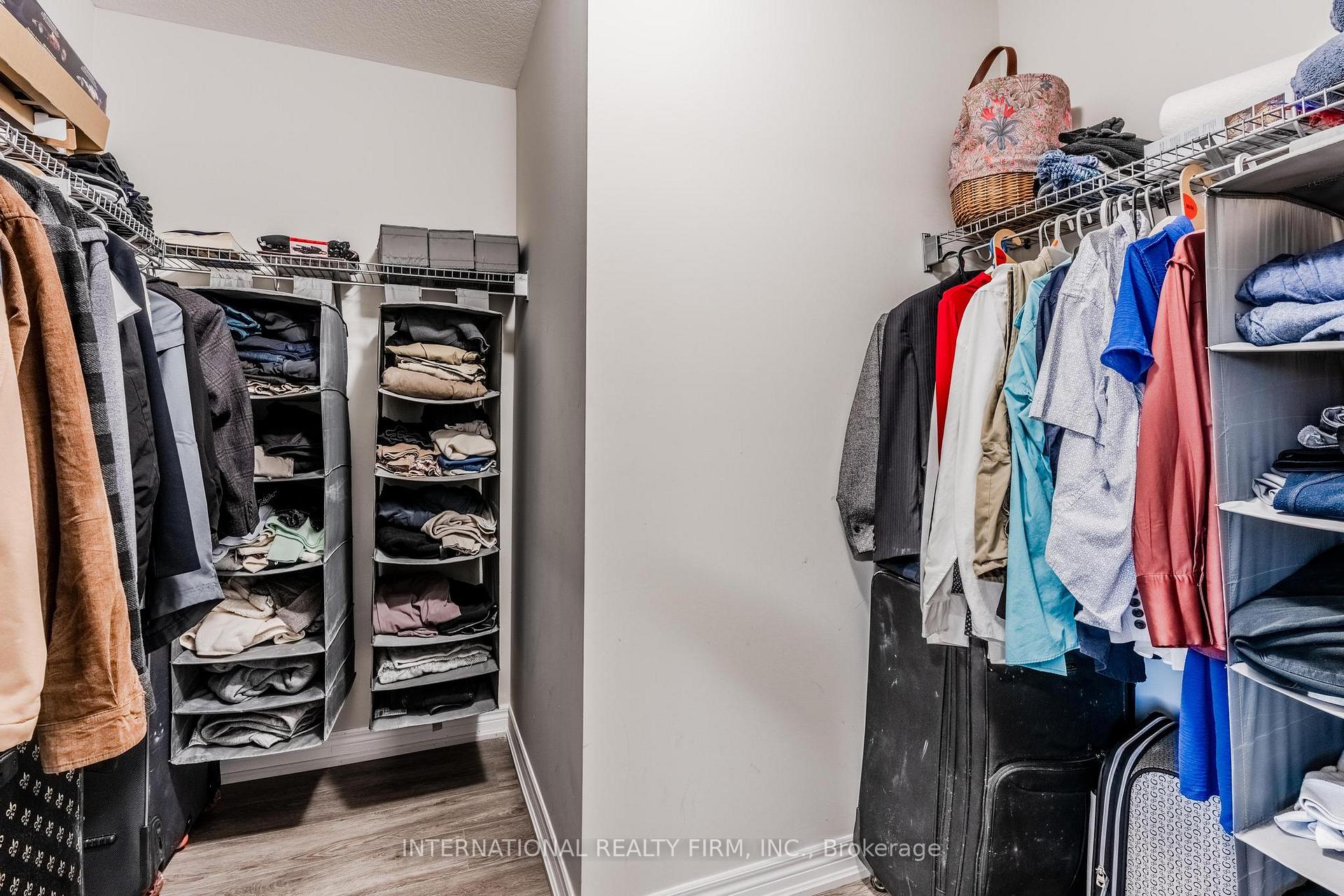 Photo 21 of 155 Aquasanta Crescent, Hamilton, Ryckmans — HOMEH