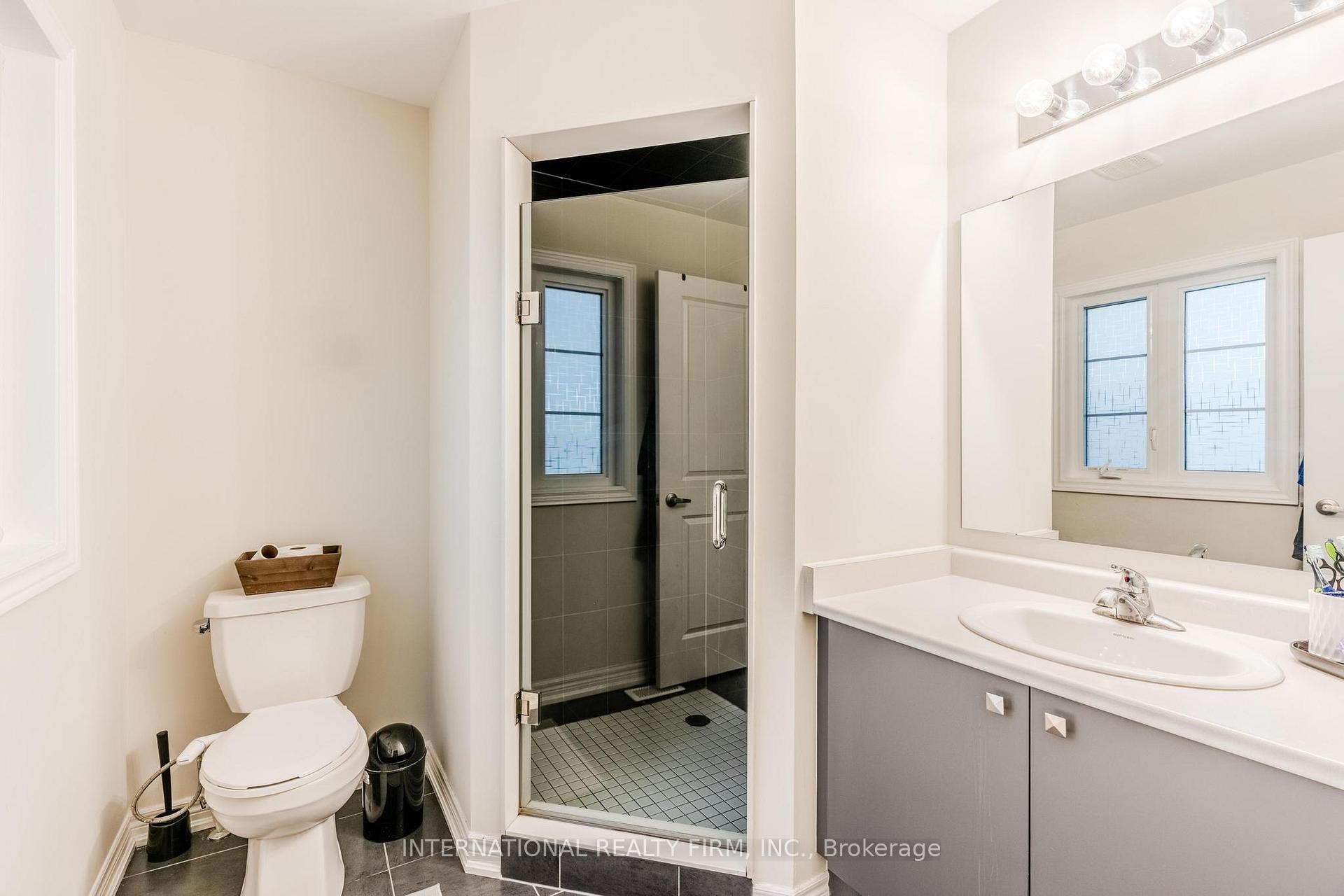 Photo 22 of 155 Aquasanta Crescent, Hamilton, Ryckmans — HOMEH