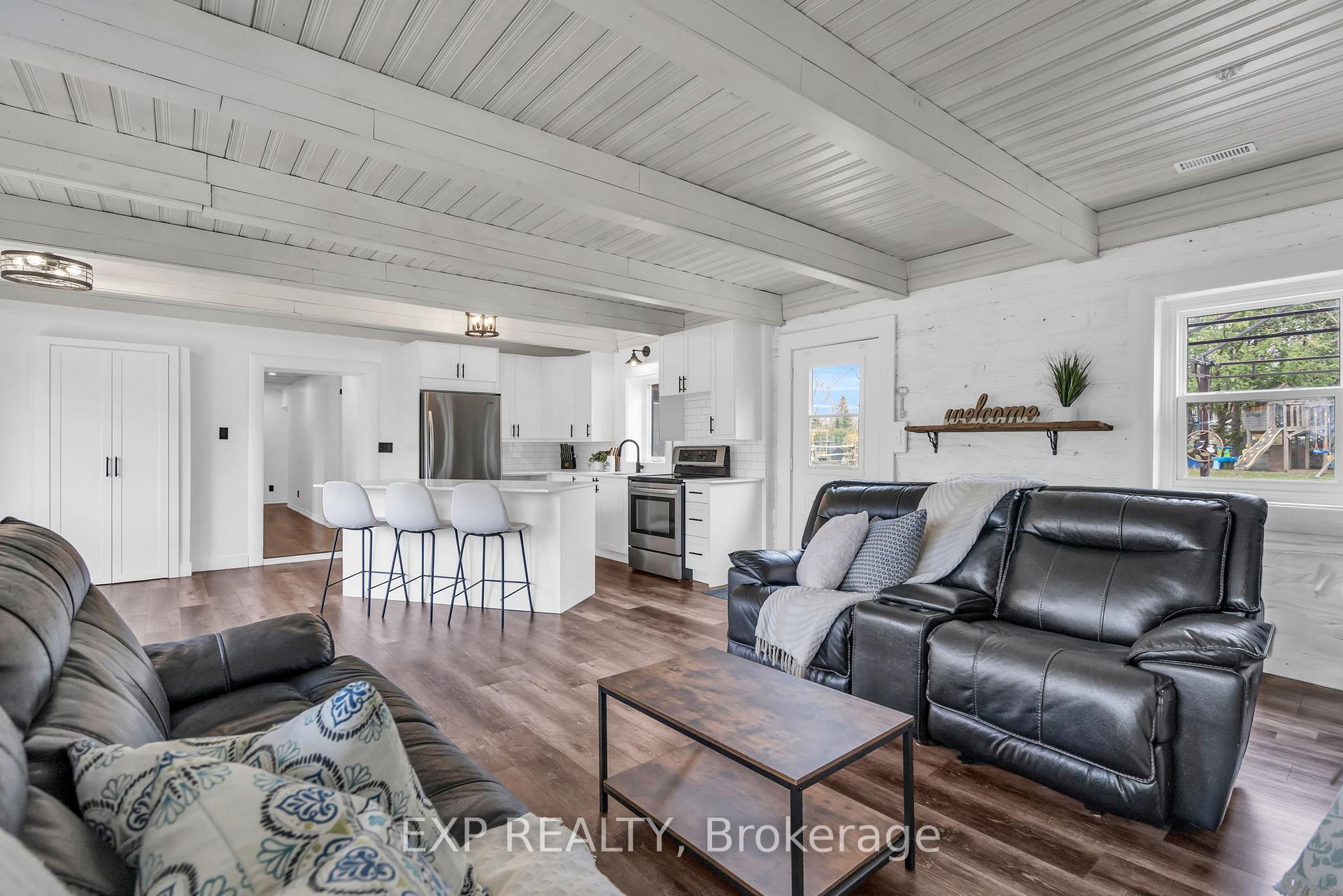 Photo 10 of 409 Centre Street, Brock, Beaverton — HOMEH