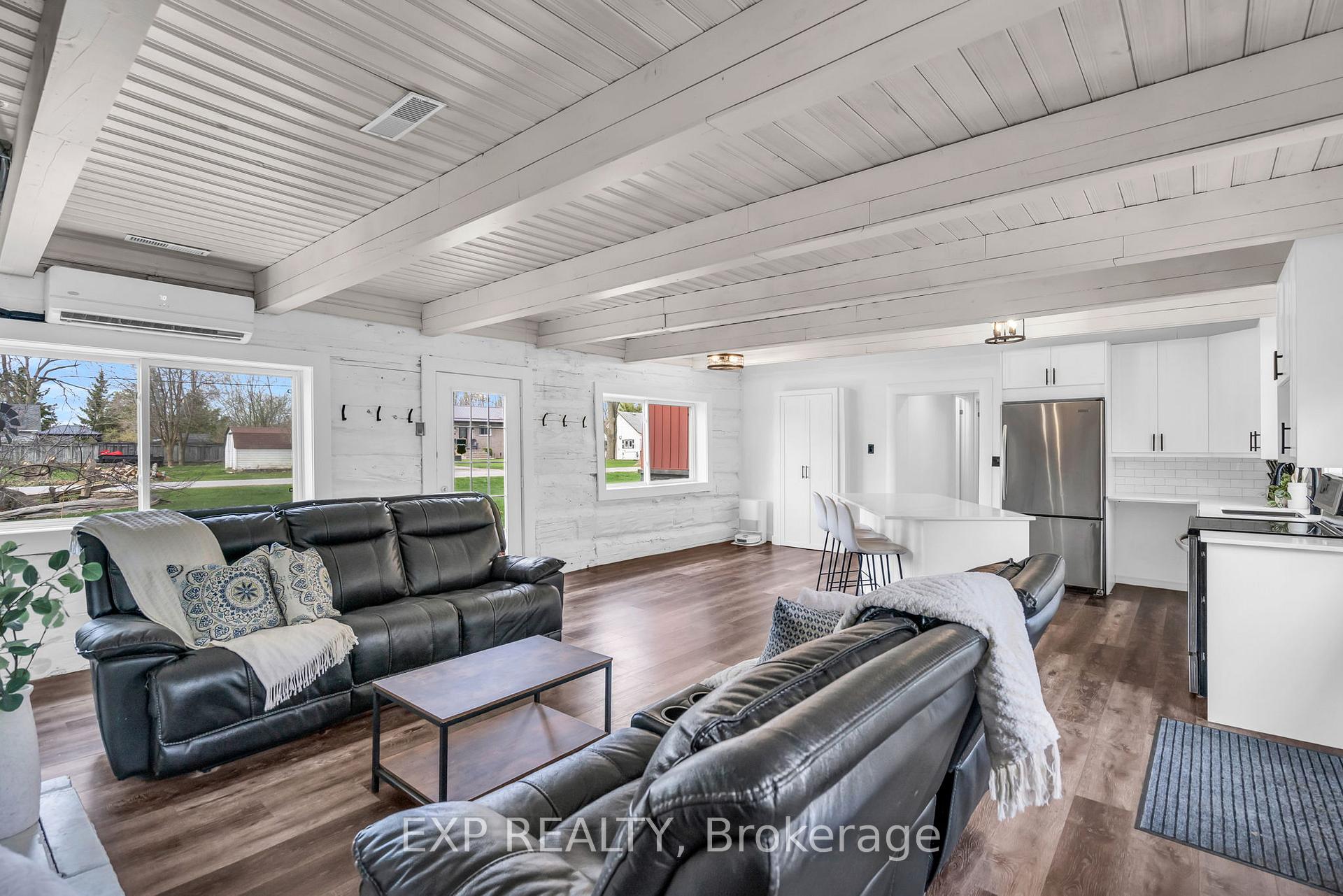 Photo 8 of 409 Centre Street, Brock, Beaverton — HOMEH