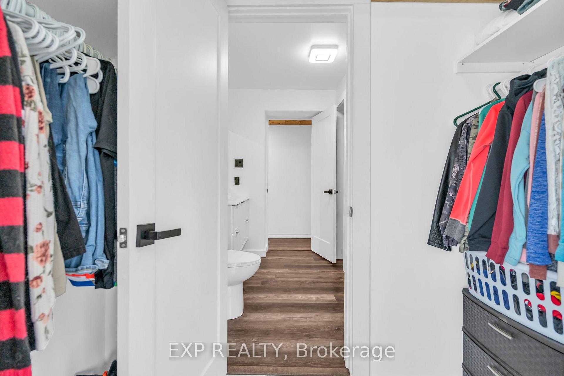 Photo 16 of 409 Centre Street, Brock, Beaverton — HOMEH