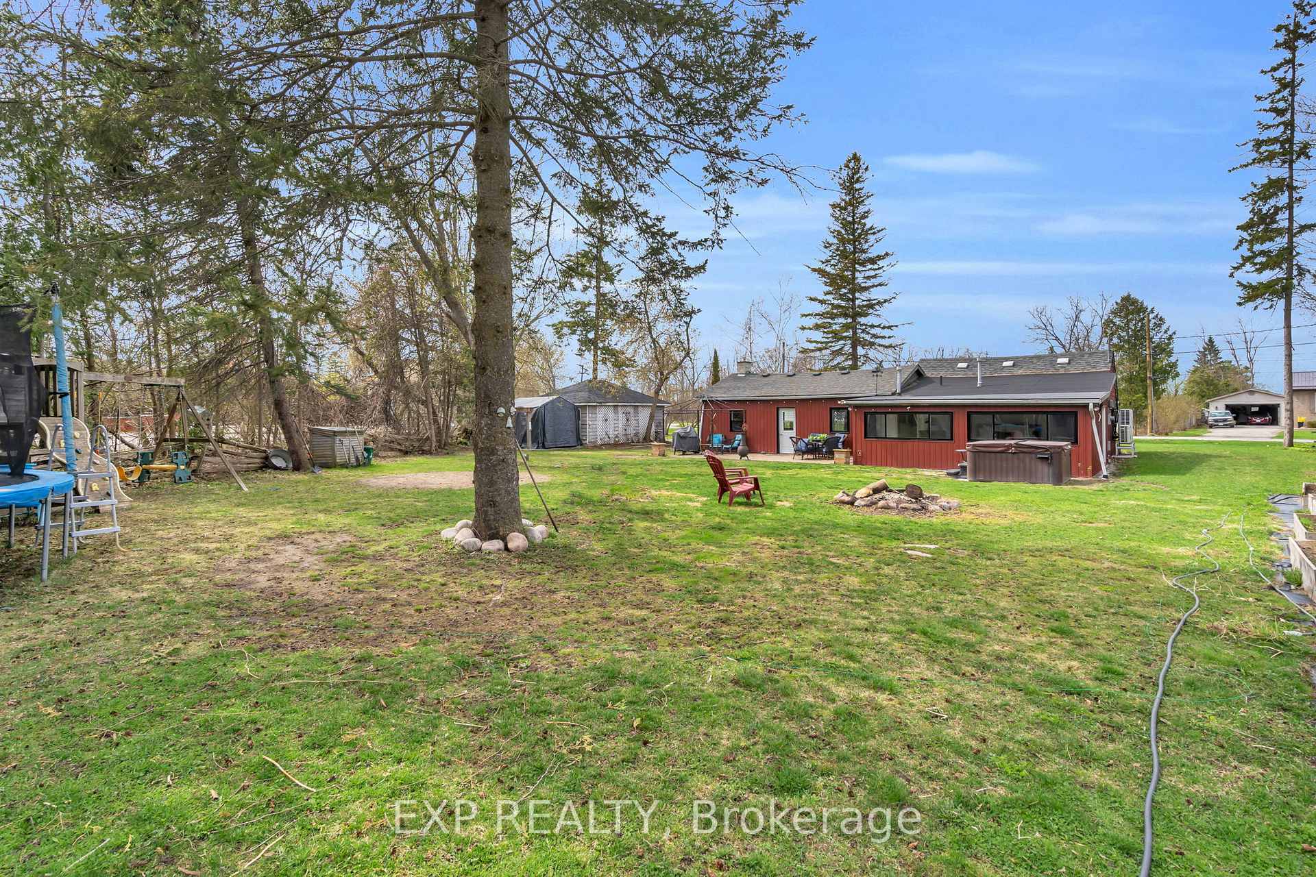 Photo 32 of 409 Centre Street, Brock, Beaverton — HOMEH
