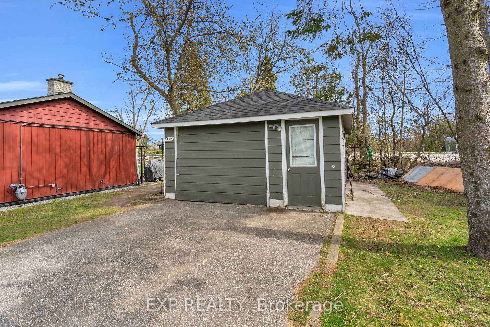 Photo 29 of 409 Centre Street, Brock, Beaverton — HOMEH
