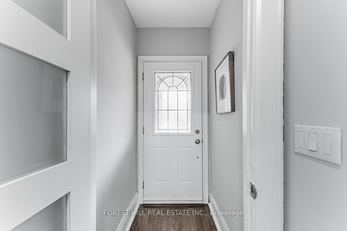 Photo 4 of 3 Dilworth Crescent, Toronto, Broadview North — HOMEH