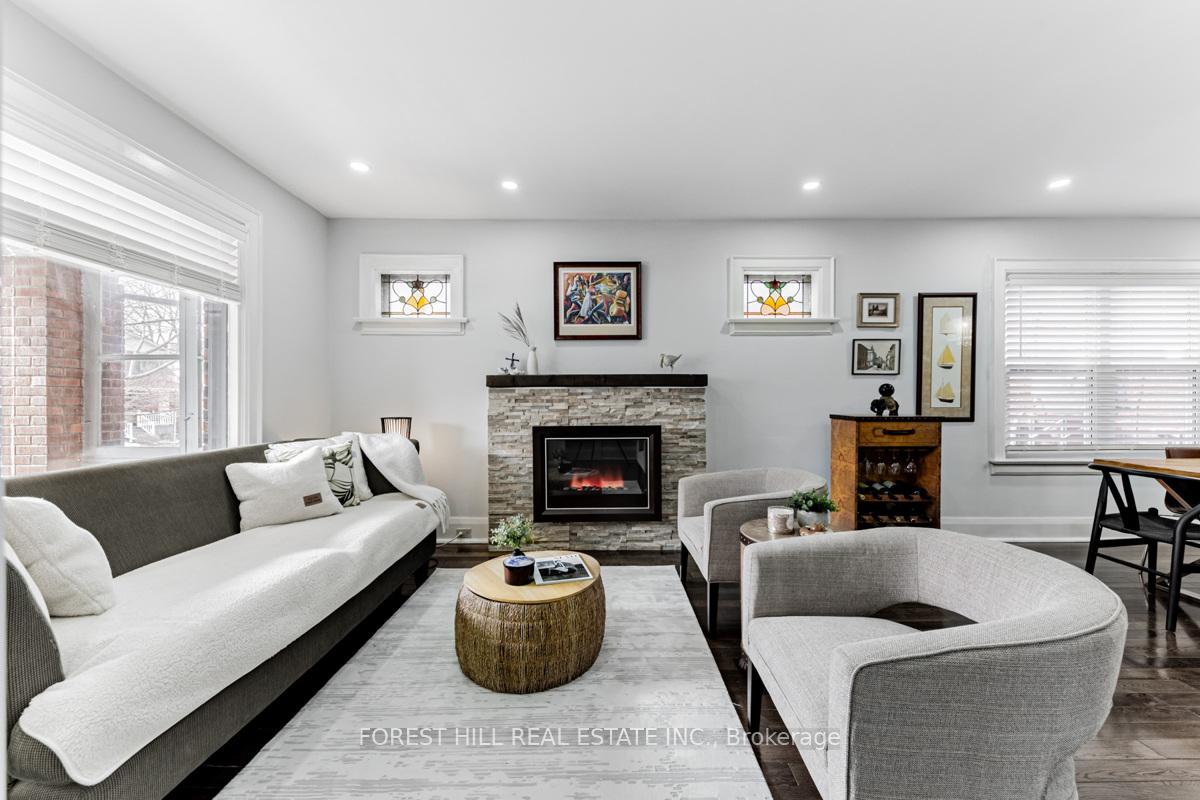 Photo 5 of 3 Dilworth Crescent, Toronto, Broadview North — HOMEH
