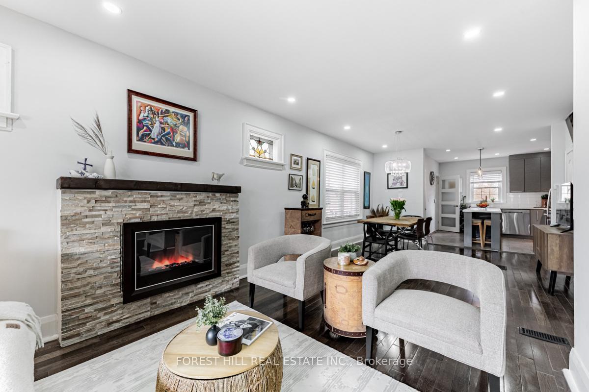 Photo 6 of 3 Dilworth Crescent, Toronto, Broadview North — HOMEH