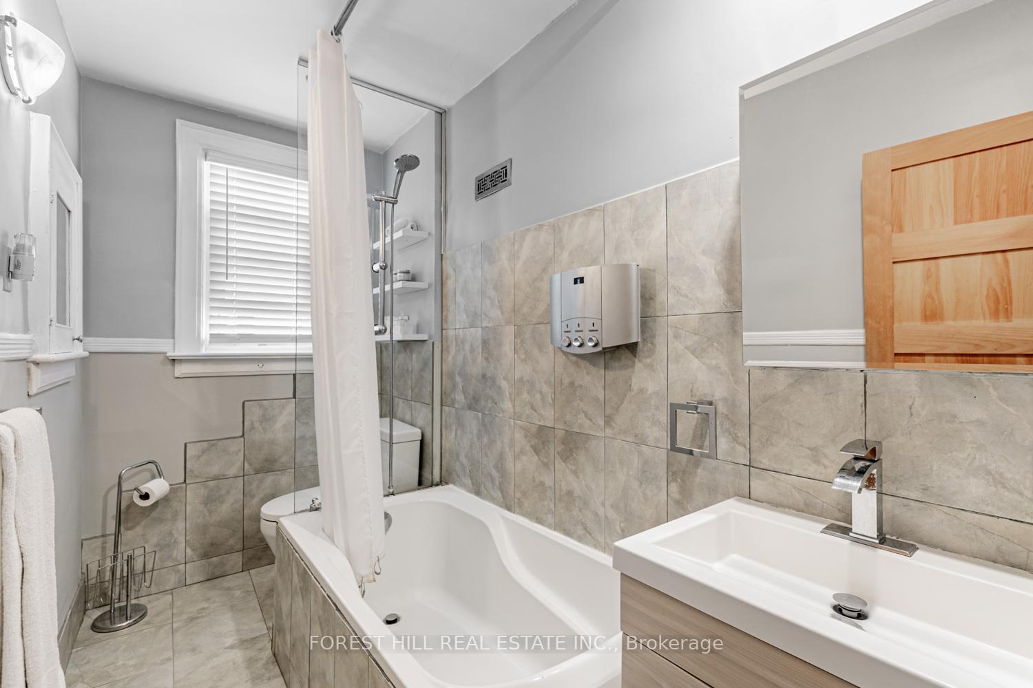Photo 32 of 3 Dilworth Crescent, Toronto, Broadview North — HOMEH