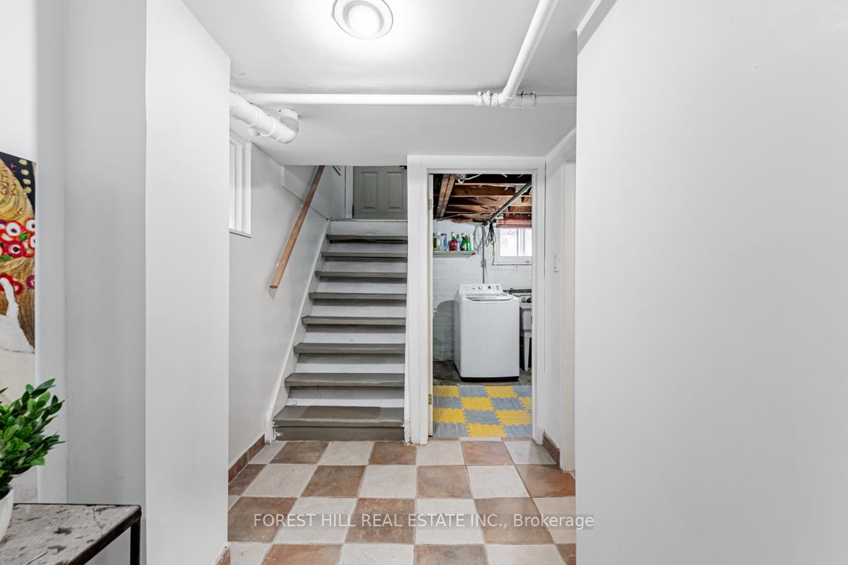 Photo 34 of 3 Dilworth Crescent, Toronto, Broadview North — HOMEH