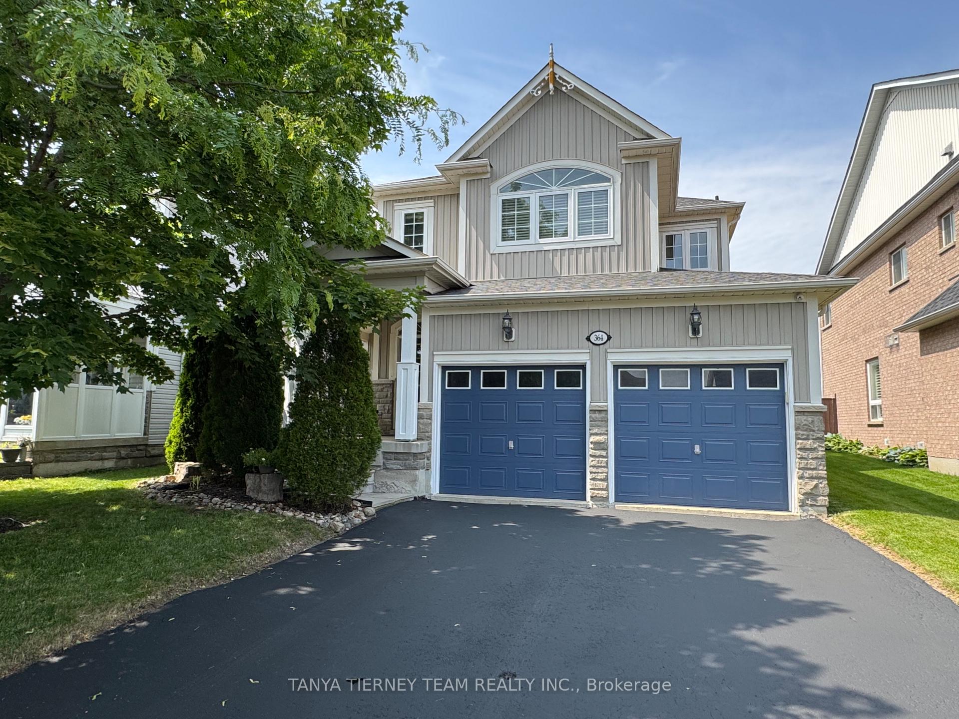 Front of 364 Carnwith Drive E
