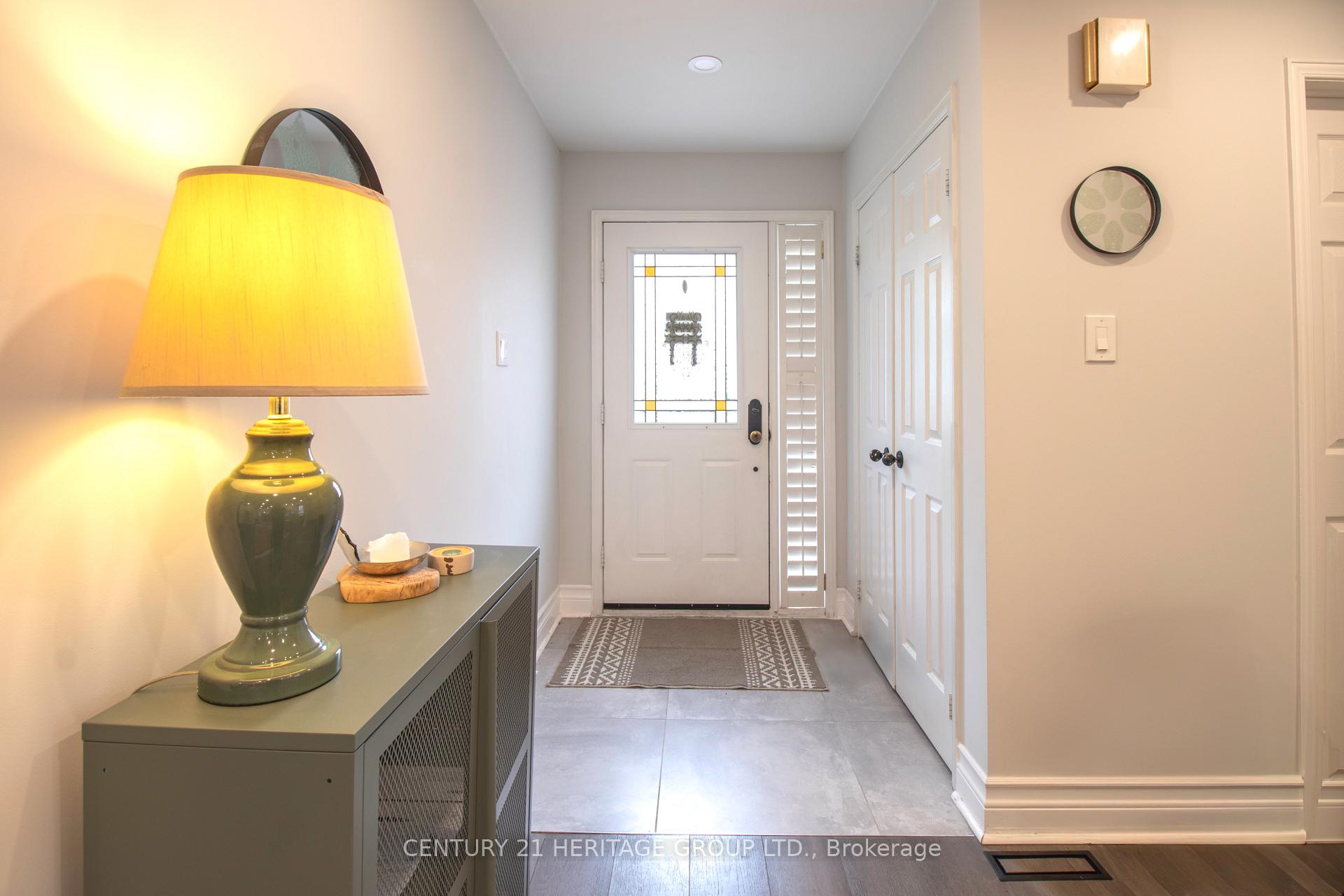 Photo 28 of 27 Charing Crescent, Aurora, Aurora Highlands — HOMEH