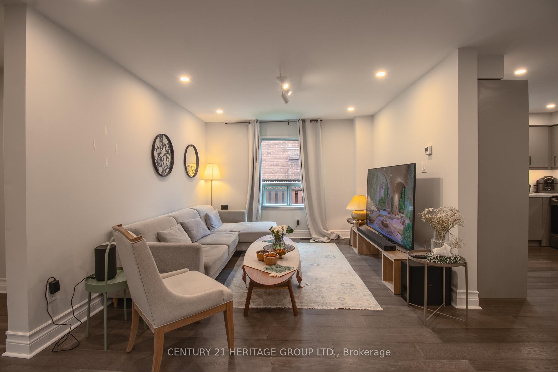 Photo 18 of 27 Charing Crescent, Aurora, Aurora Highlands — HOMEH