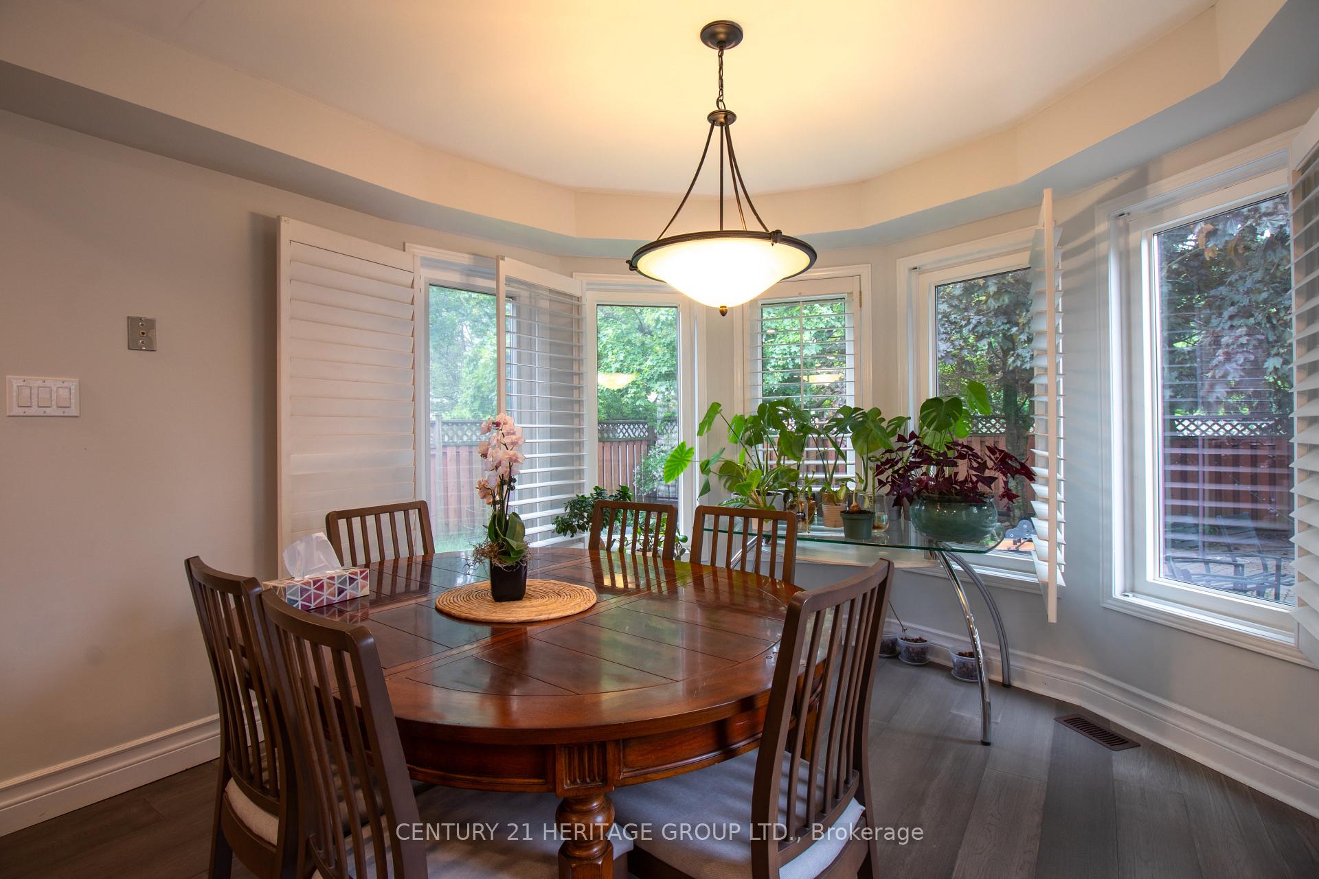 Photo 13 of 27 Charing Crescent, Aurora, Aurora Highlands — HOMEH