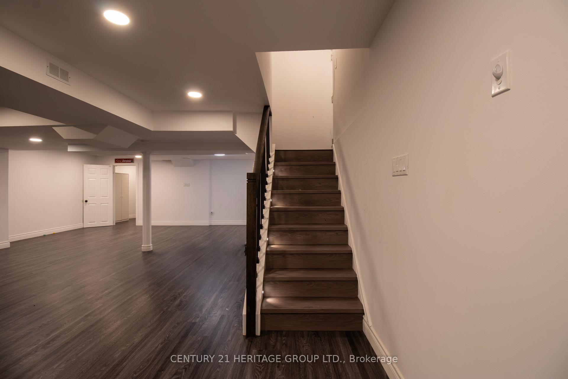 Photo 29 of 27 Charing Crescent, Aurora, Aurora Highlands — HOMEH