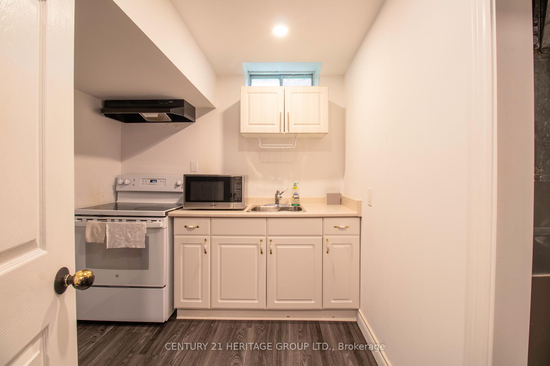 Photo 36 of 27 Charing Crescent, Aurora, Aurora Highlands — HOMEH