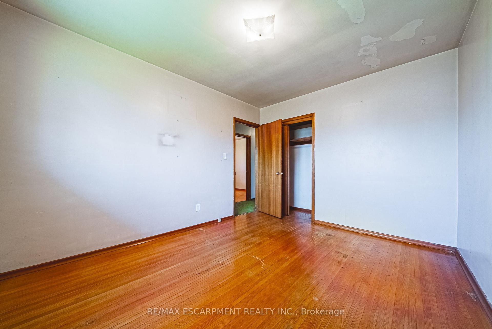 Photo 16 of 340 West 5th Street, Hamilton, Buchanan — HOMEH