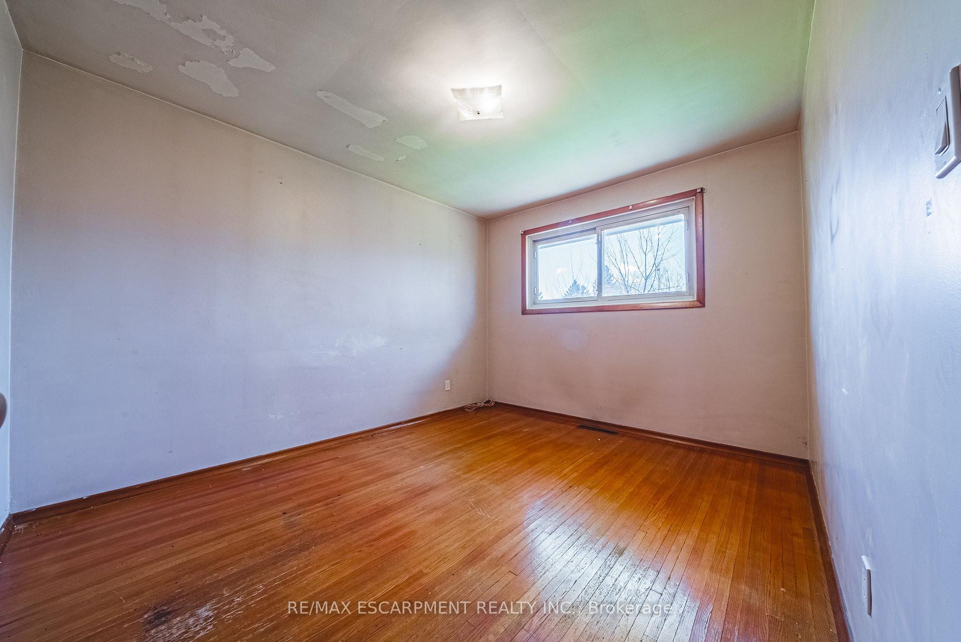 Photo 17 of 340 West 5th Street, Hamilton, Buchanan — HOMEH