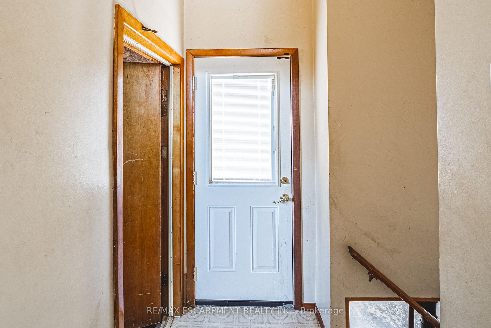 Photo 22 of 340 West 5th Street, Hamilton, Buchanan — HOMEH
