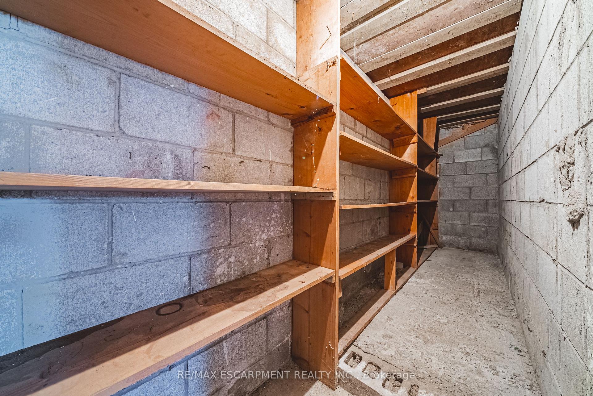 Photo 26 of 340 West 5th Street, Hamilton, Buchanan — HOMEH