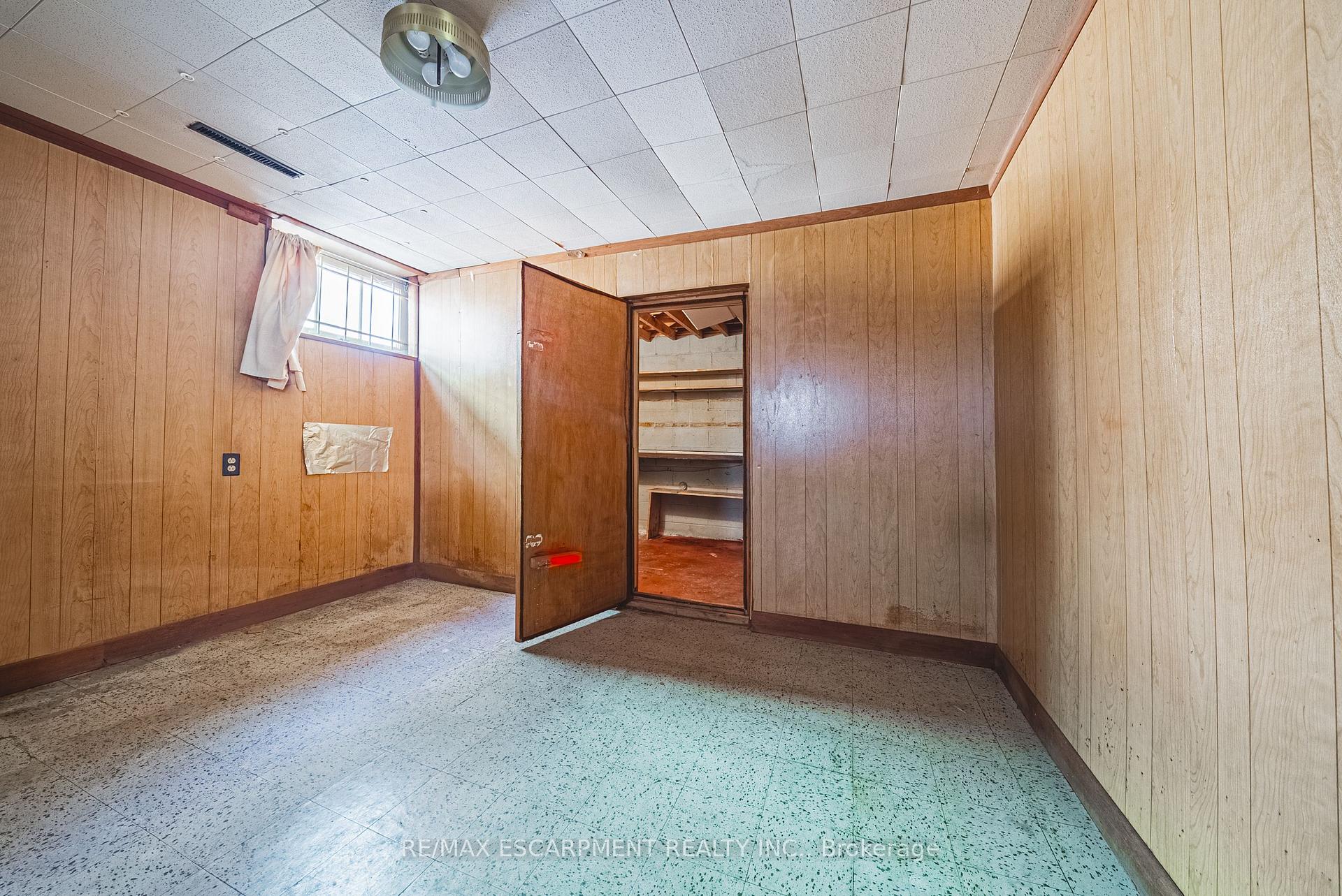 Photo 31 of 340 West 5th Street, Hamilton, Buchanan — HOMEH