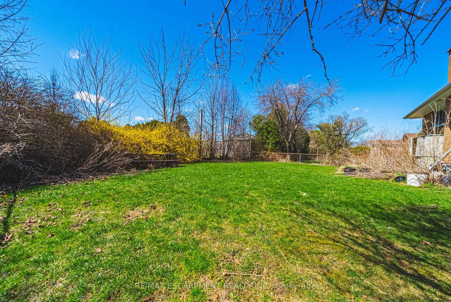Photo 36 of 340 West 5th Street, Hamilton, Buchanan — HOMEH