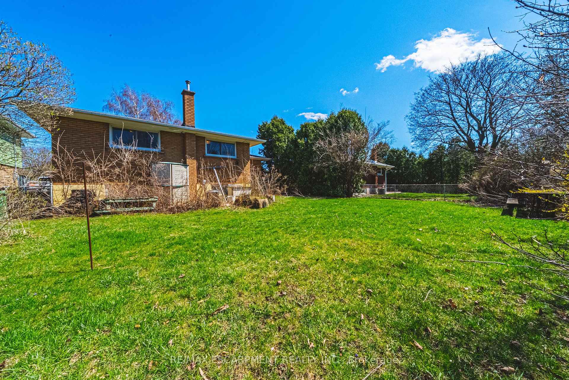 Photo 37 of 340 West 5th Street, Hamilton, Buchanan — HOMEH