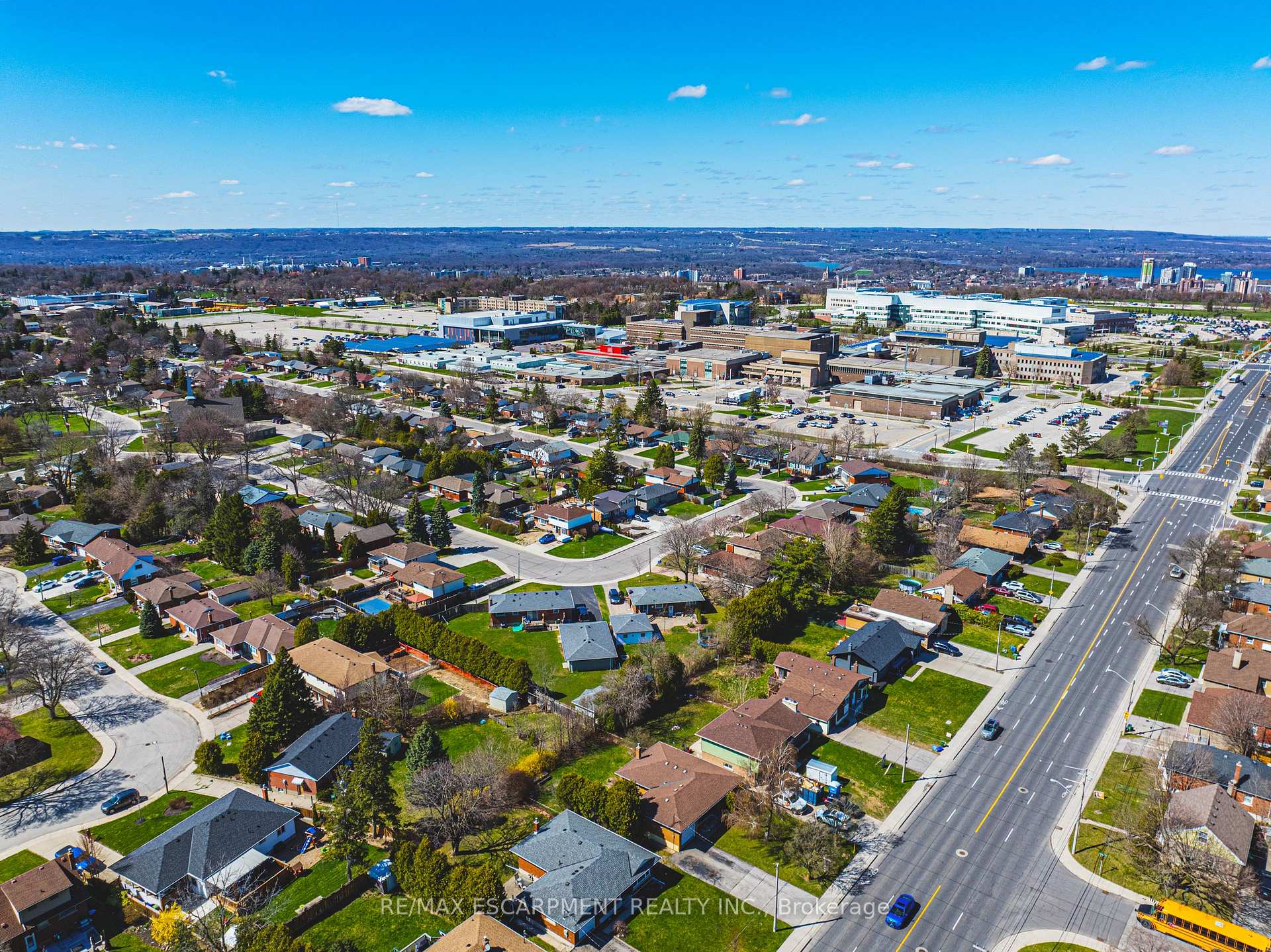 Photo 41 of 340 West 5th Street, Hamilton, Buchanan — HOMEH