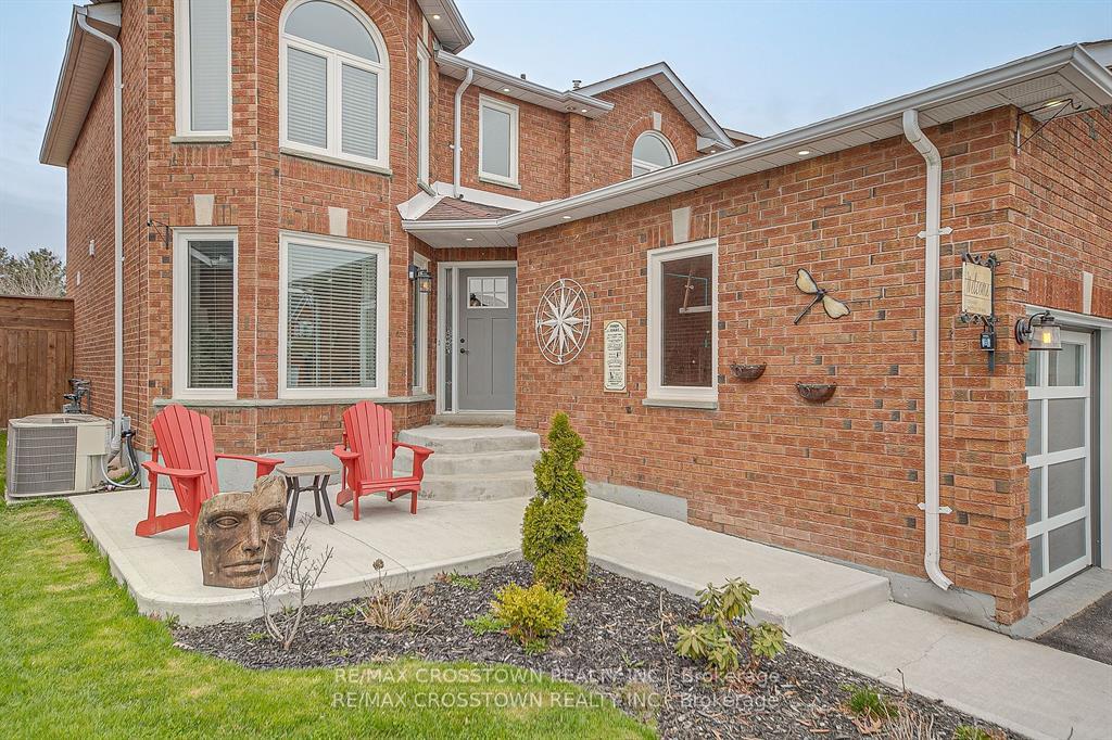 Front of 92 Golden Meadow Road