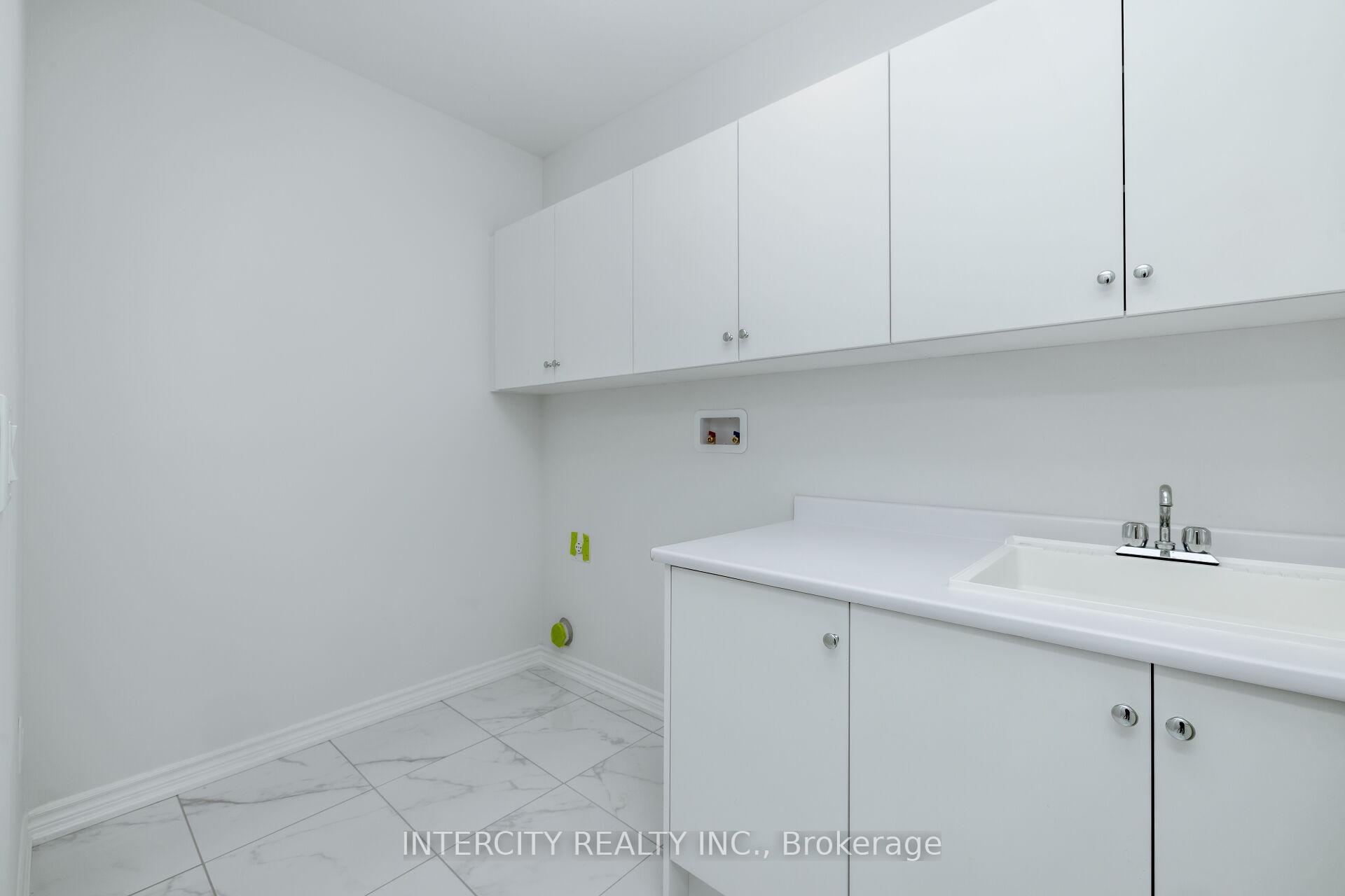 Photo 19 of 9 Dolomite Drive, Brampton, Bram East — HOMEH
