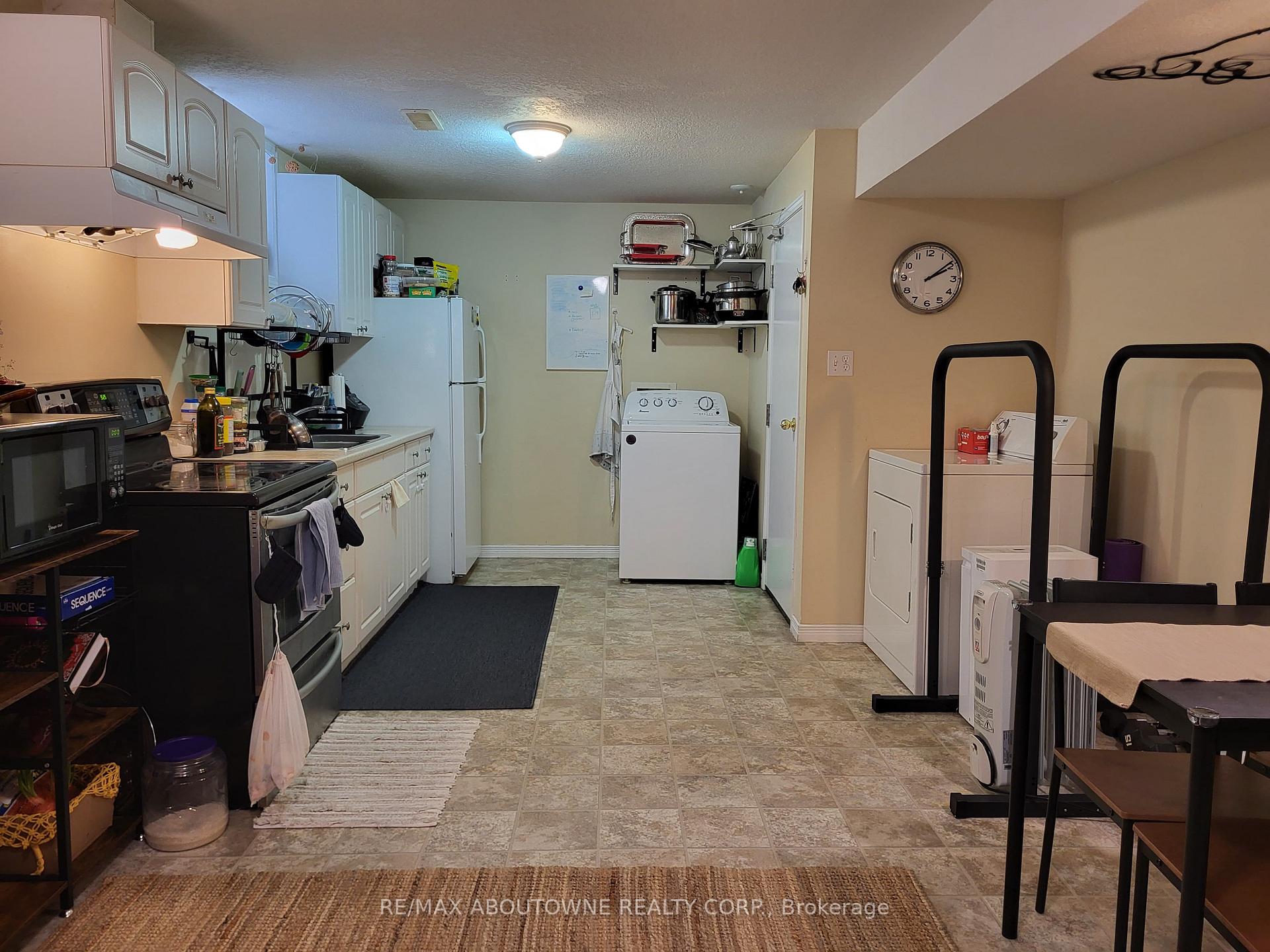 Photo 2 of Unit BSMT, 6 Zecca Drive, Guelph, Pineridge/Westminster Woods — HOMEH