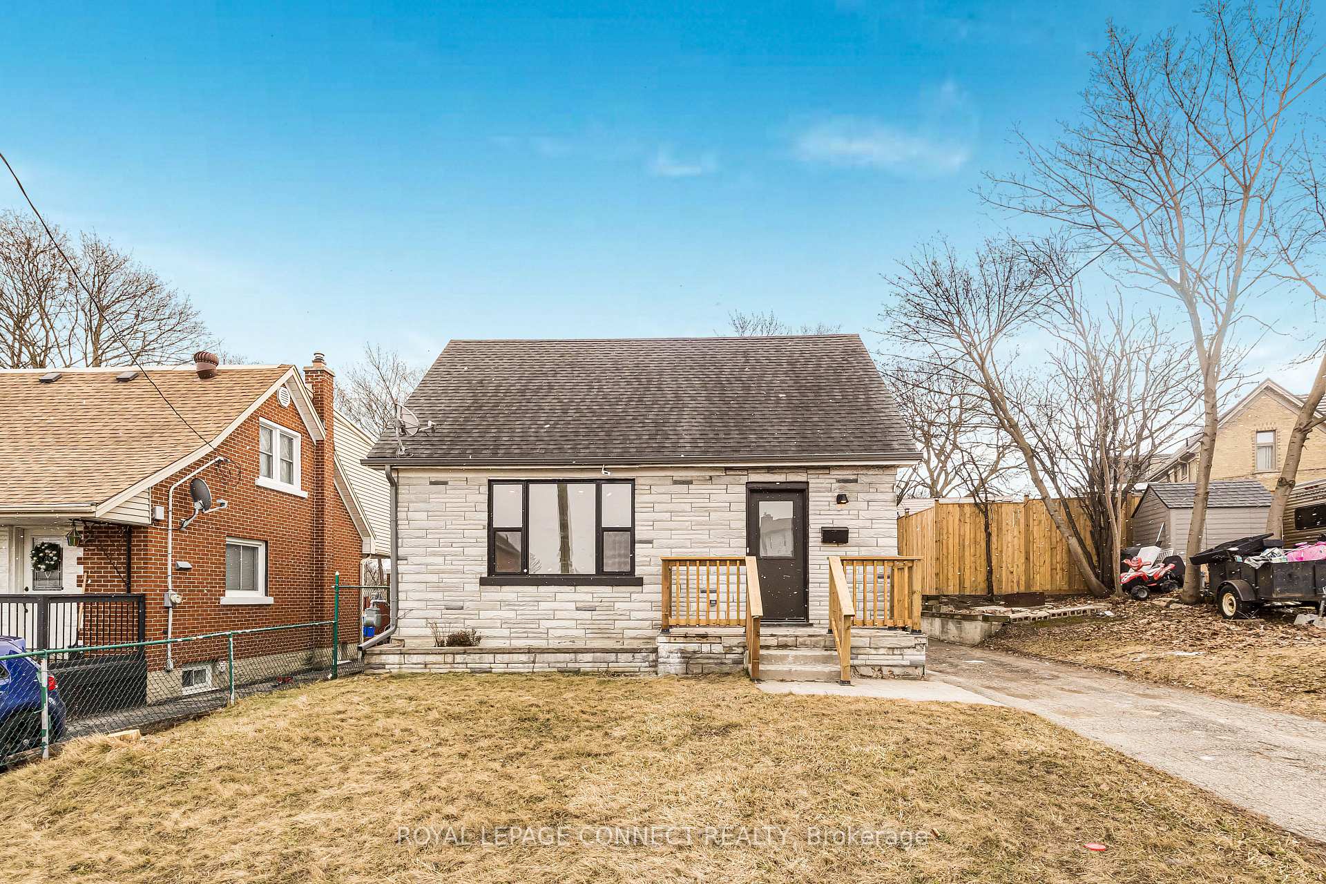 Front of 761 Guelph Street