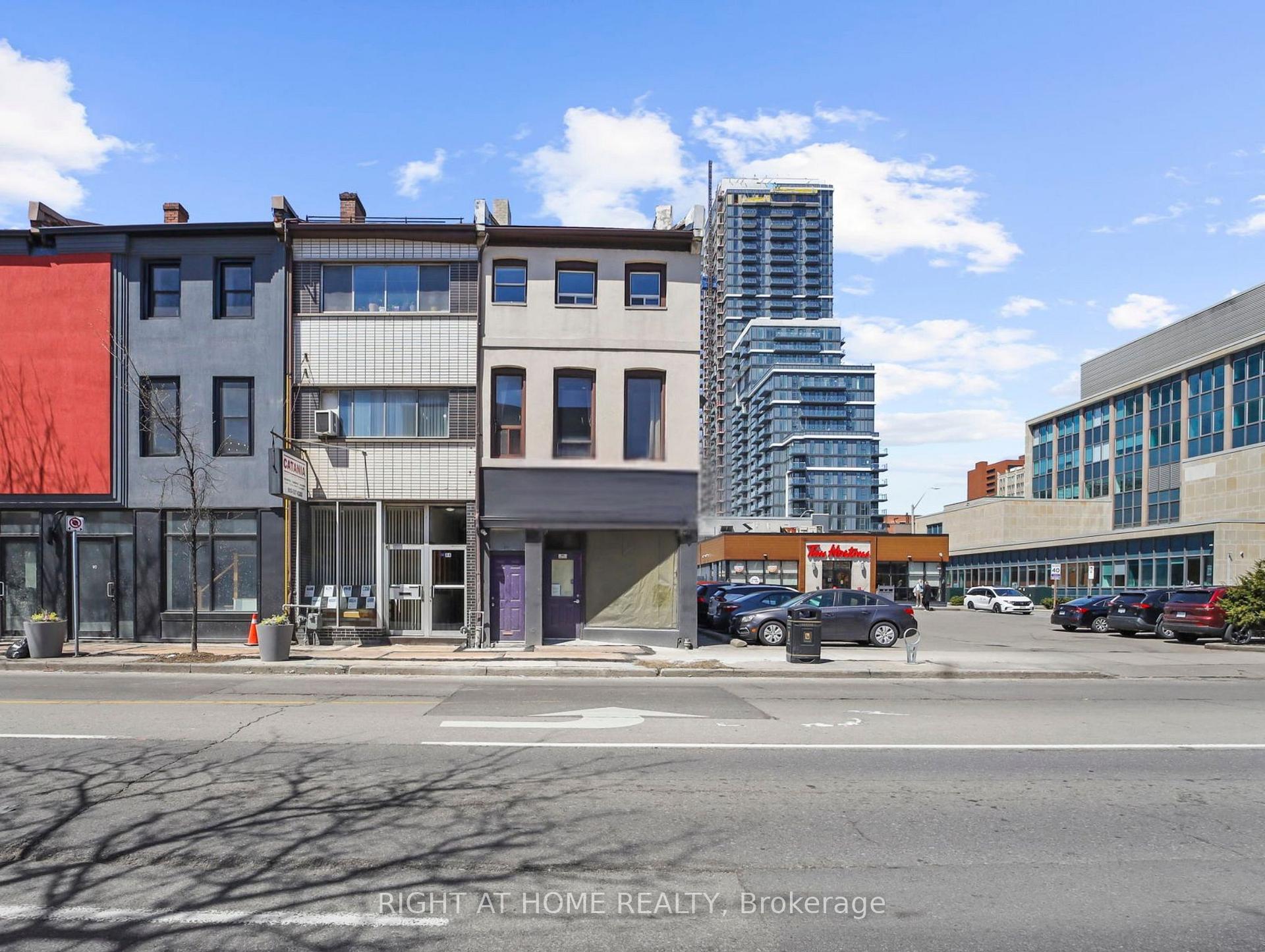 Front of 84 - 86 John Street S