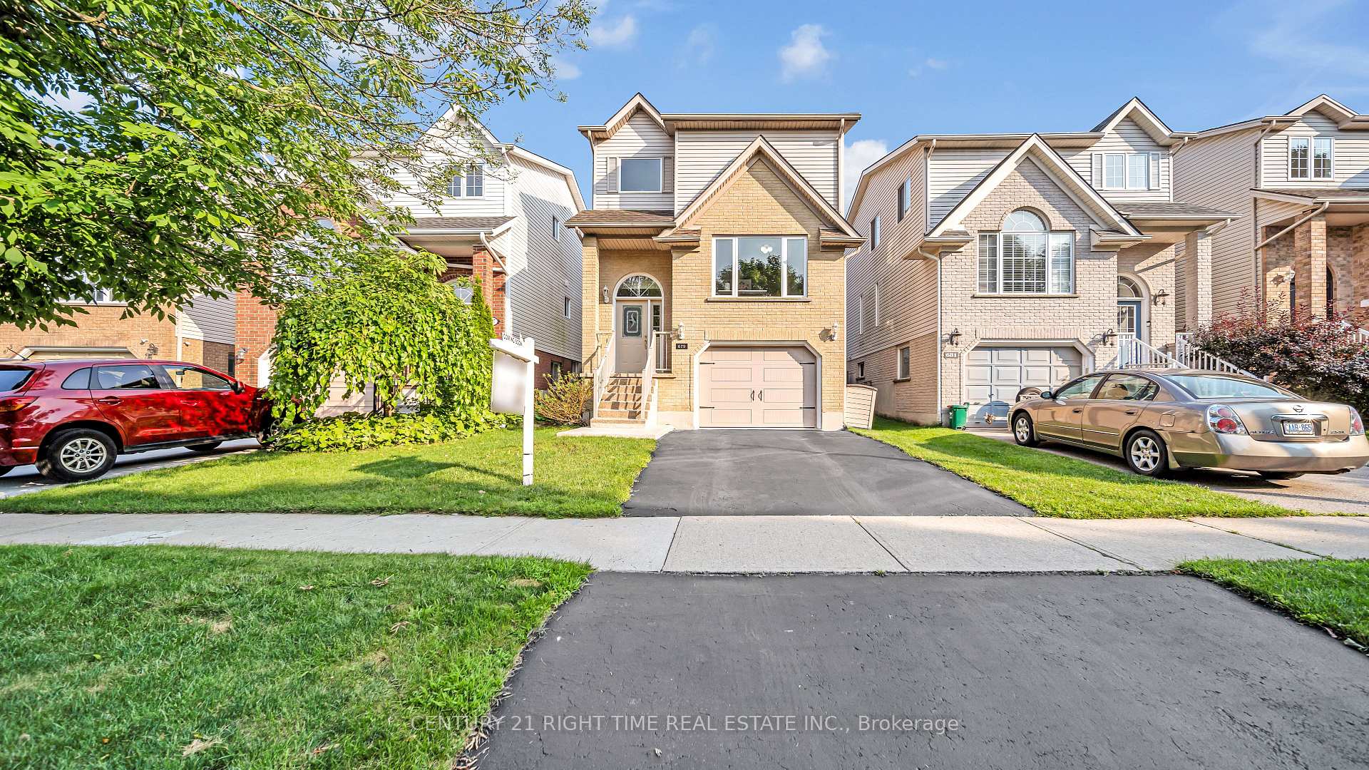 Front of 679 Keatswood Crescent