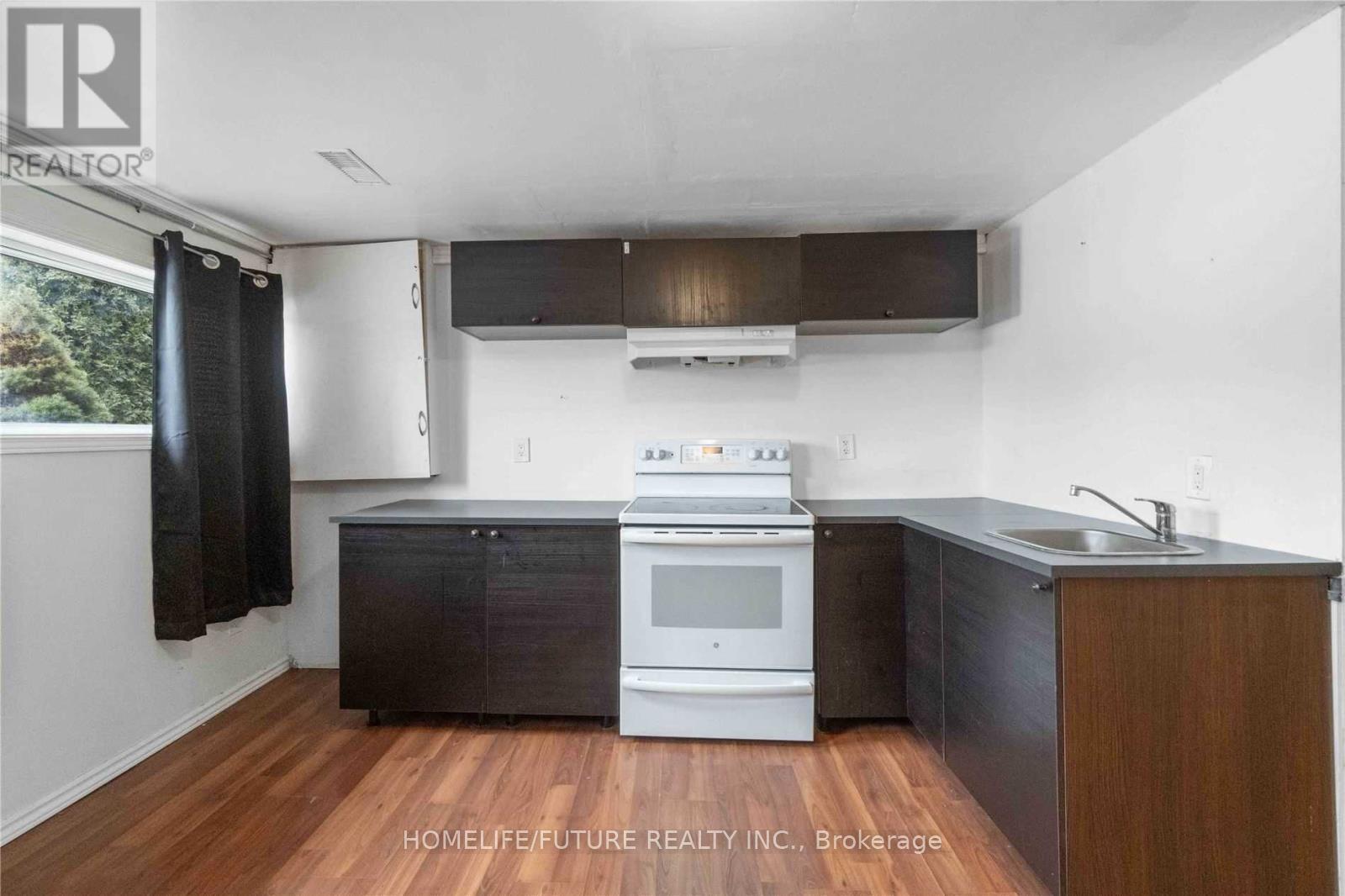 Photo 15 of 210 Harmony Road N, Oshawa, Eastdale — HOMEH