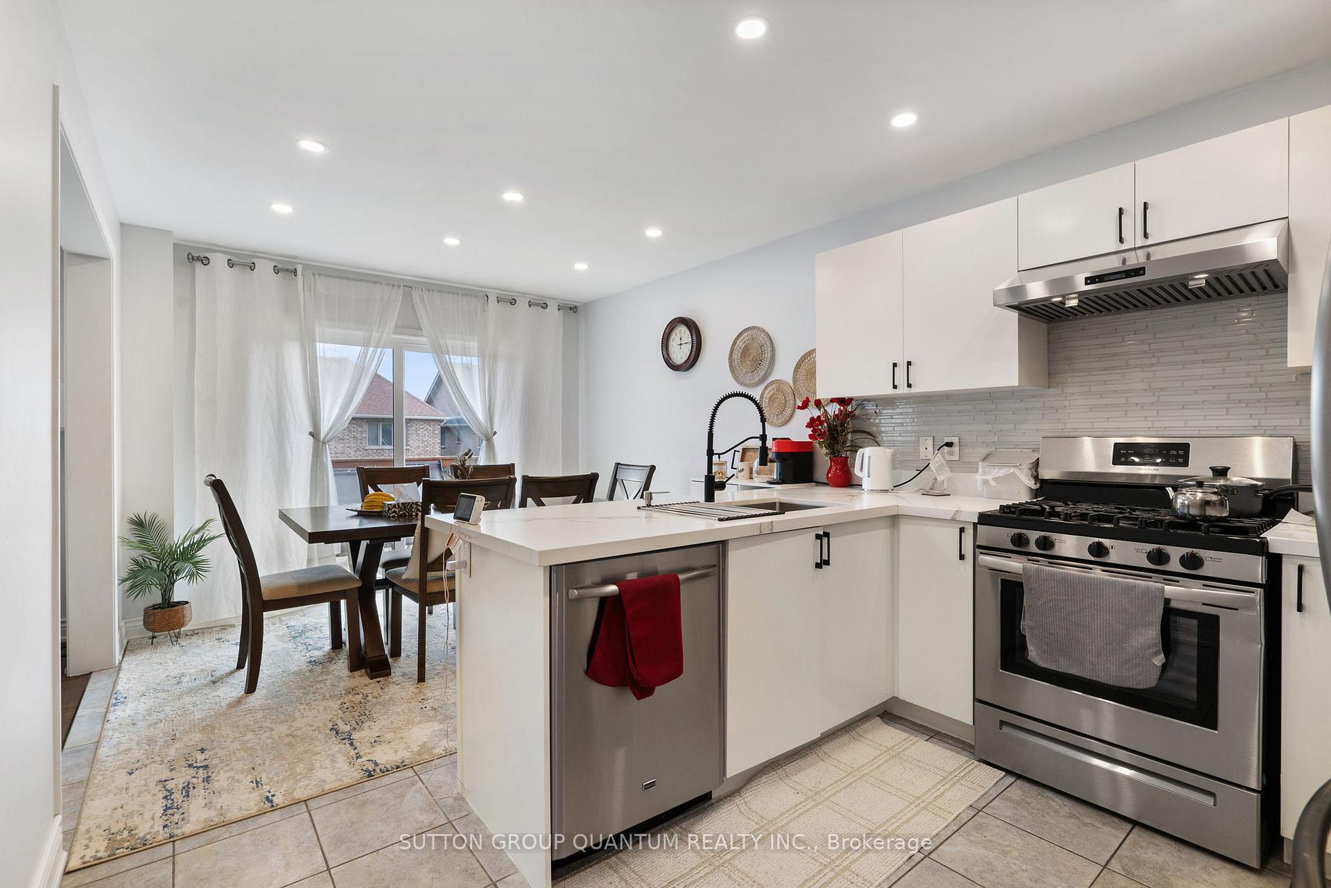 Photo 6 of 2071 McFadden Street, Innisfil, Alcona — HOMEH