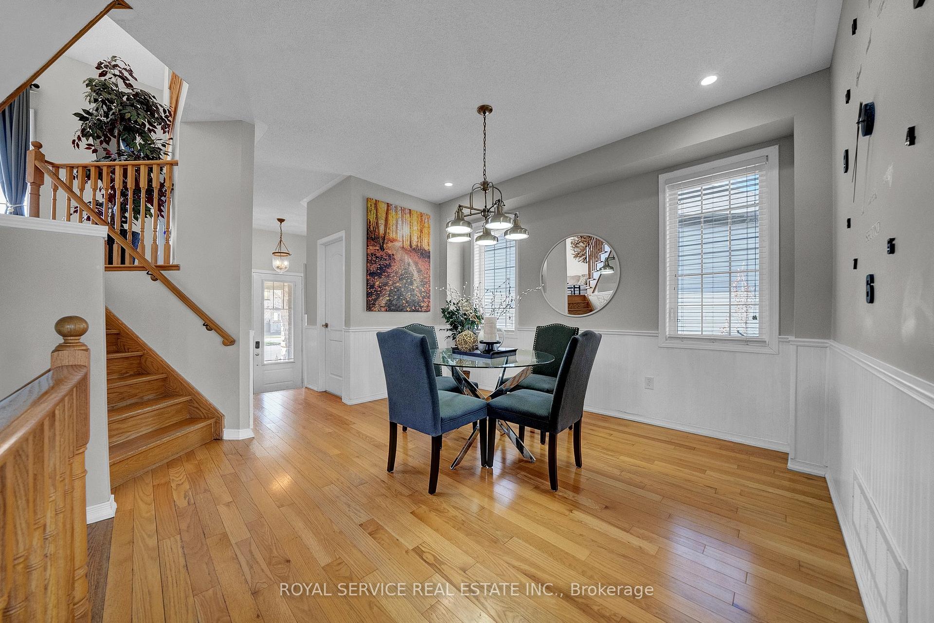 Photo 4 of 35 Alldread Crescent, Clarington, Newcastle — HOMEH