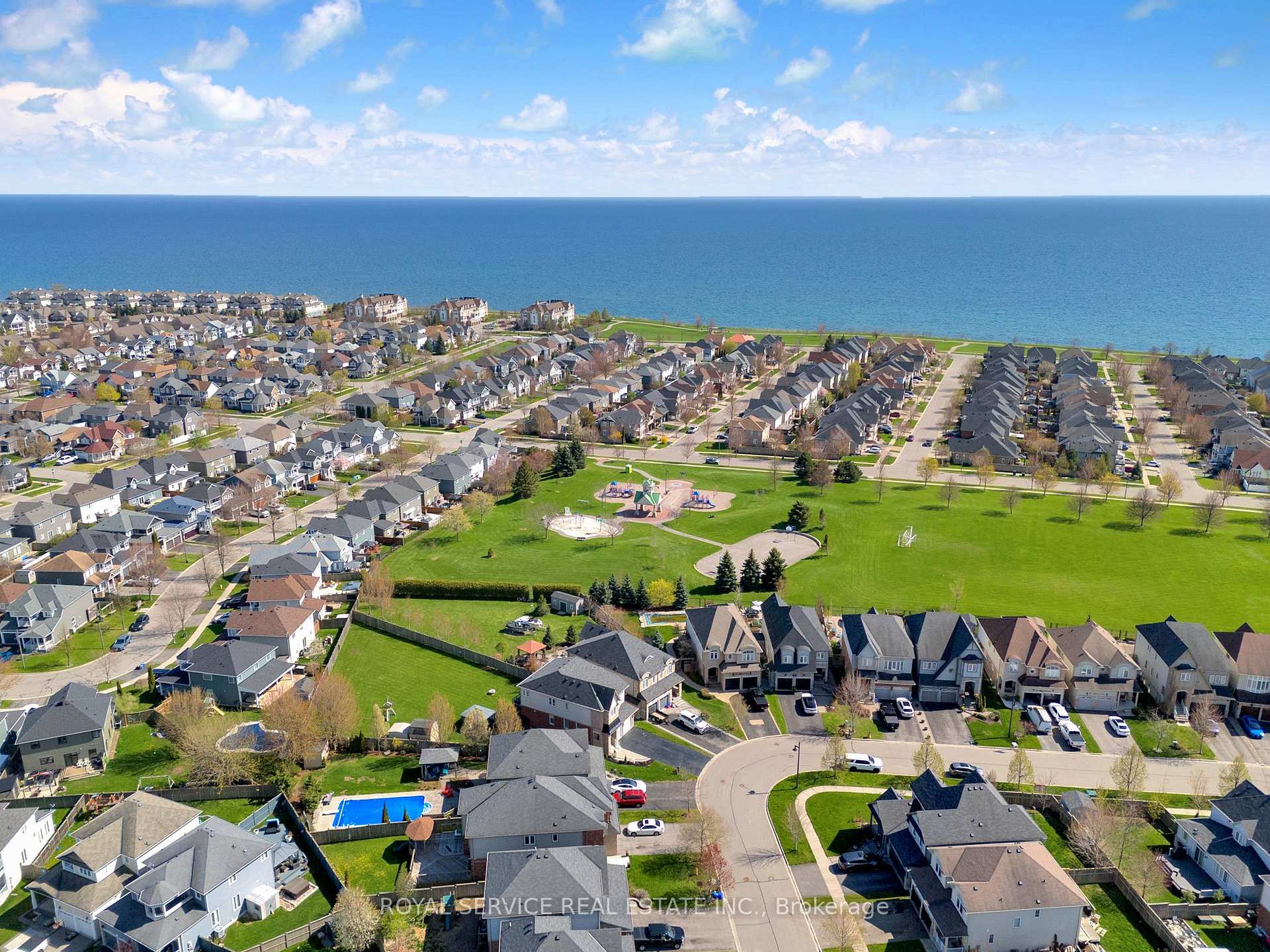 Photo 43 of 35 Alldread Crescent, Clarington, Newcastle — HOMEH