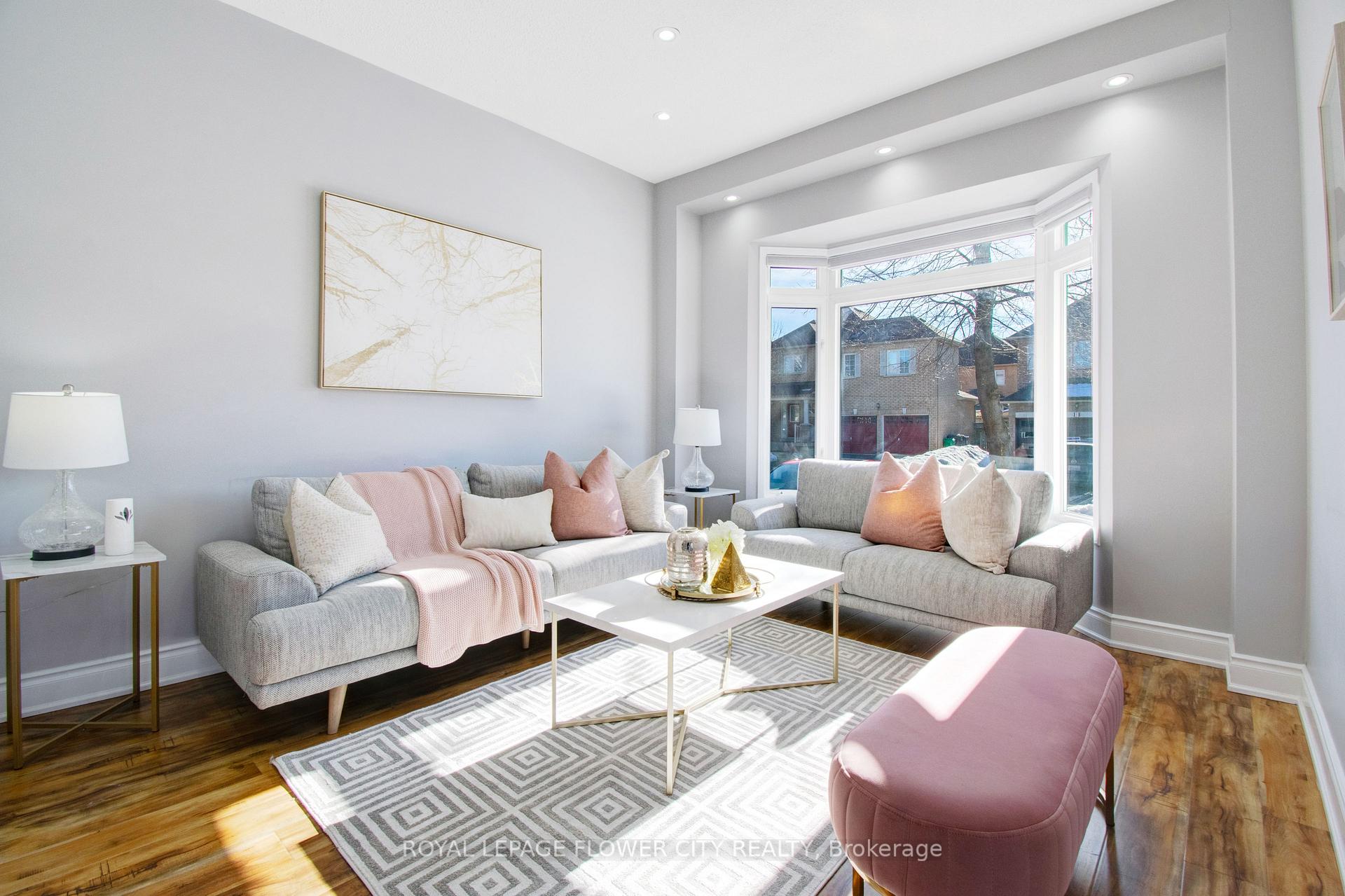 Photo 5 of 82 Mint Leaf Boulevard, Brampton, Sandringham-Wellington — HOMEH