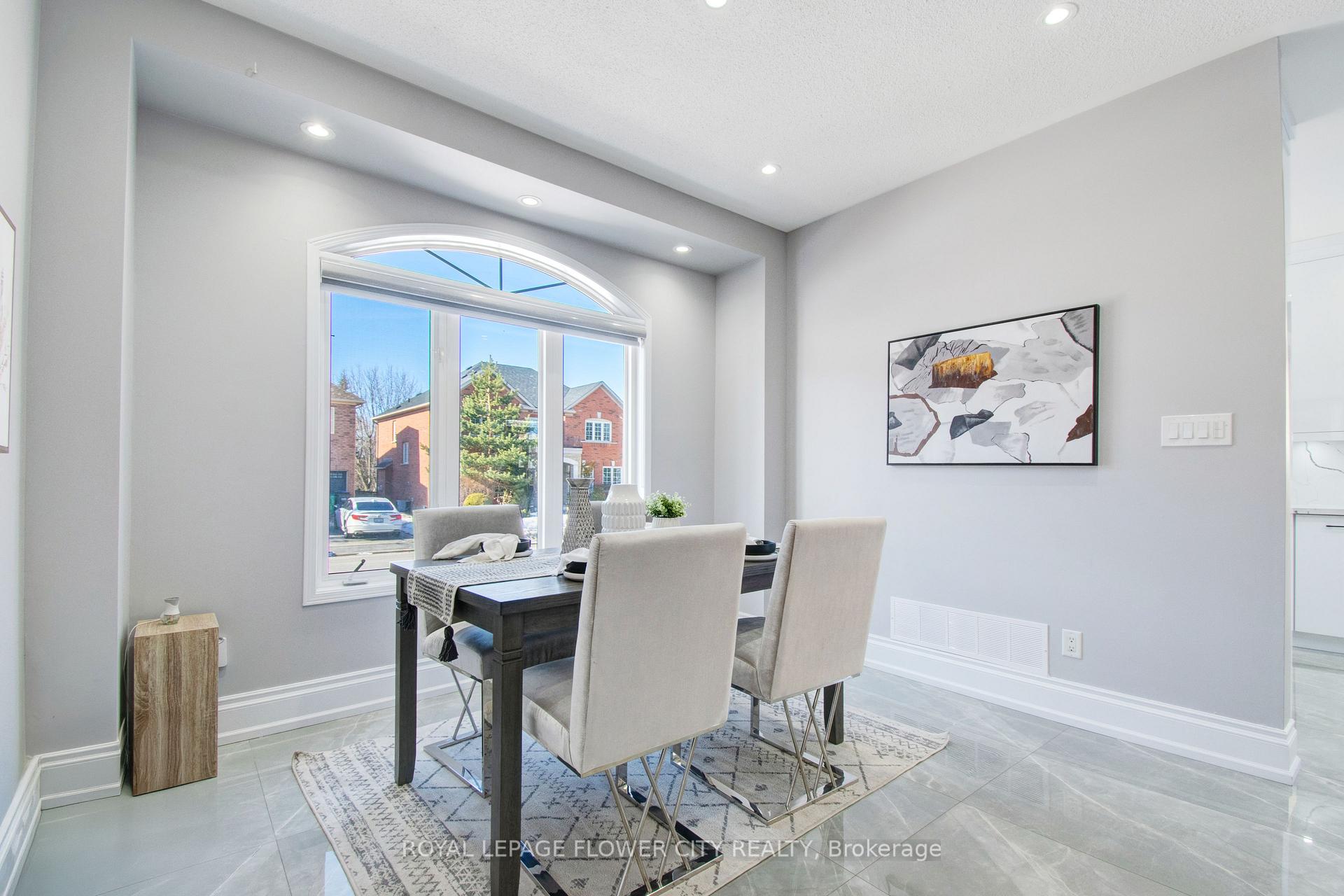 Photo 31 of 82 Mint Leaf Boulevard, Brampton, Sandringham-Wellington — HOMEH