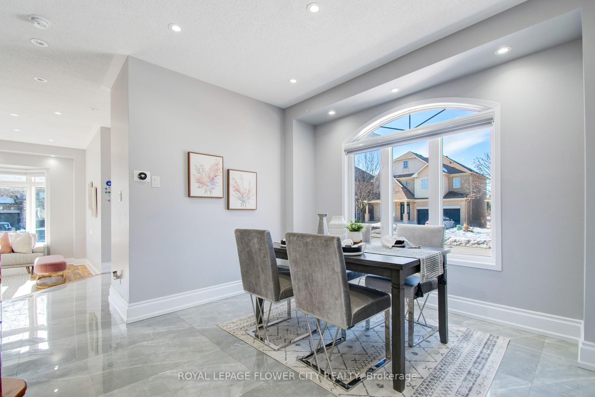 Photo 6 of 82 Mint Leaf Boulevard, Brampton, Sandringham-Wellington — HOMEH