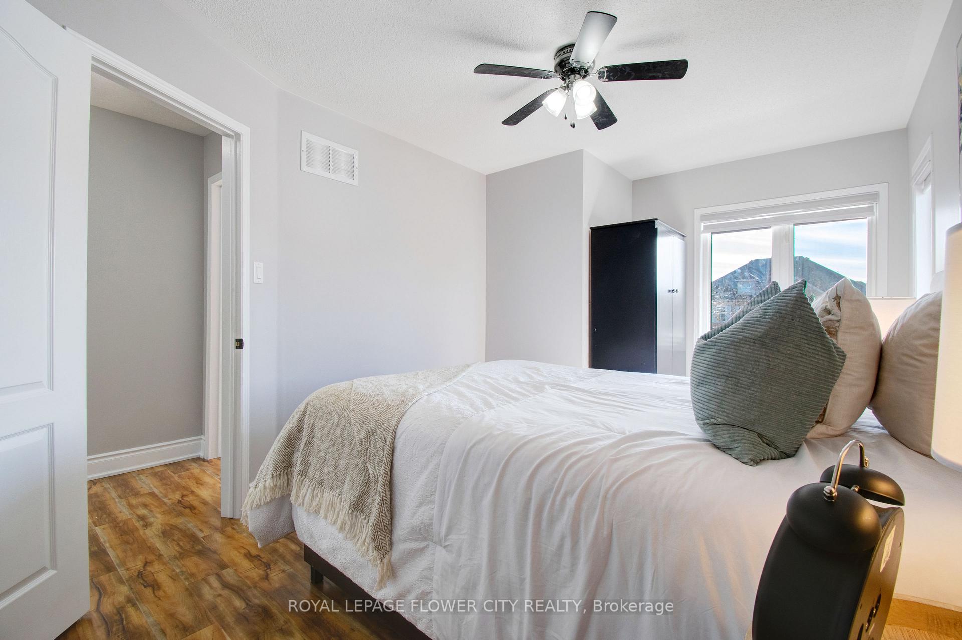 Photo 22 of 82 Mint Leaf Boulevard, Brampton, Sandringham-Wellington — HOMEH