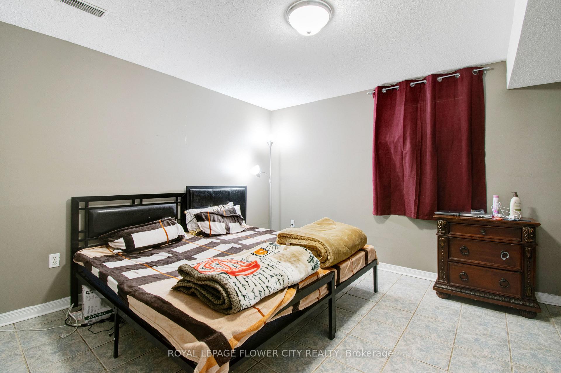 Photo 34 of 82 Mint Leaf Boulevard, Brampton, Sandringham-Wellington — HOMEH