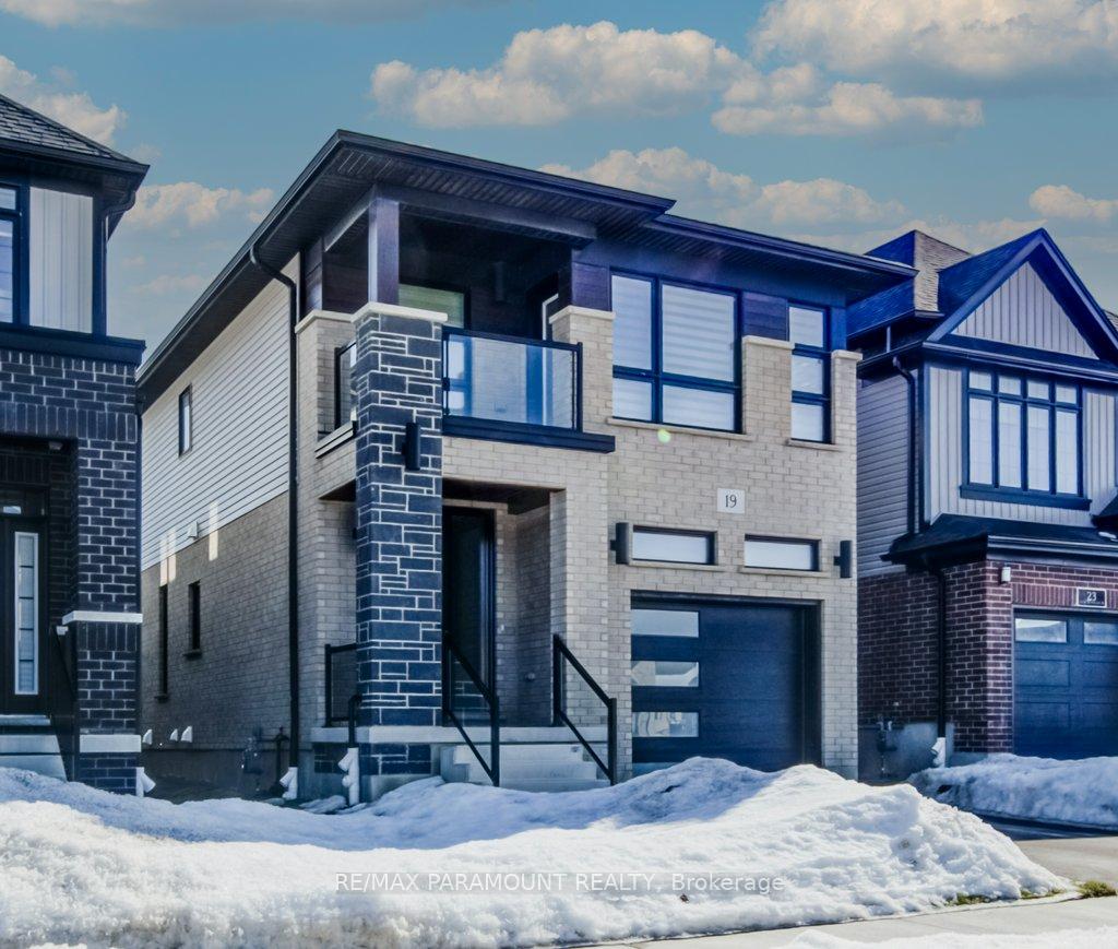 Front of 19 Jacob Detweiller Drive