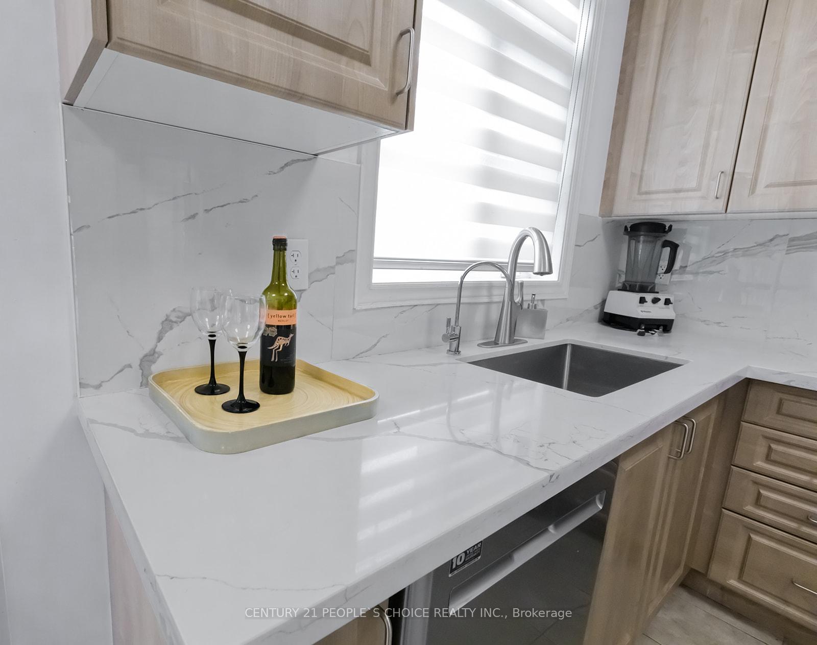 Photo 24 of 102 Roy Grove Way, Markham, Greensborough — HOMEH
