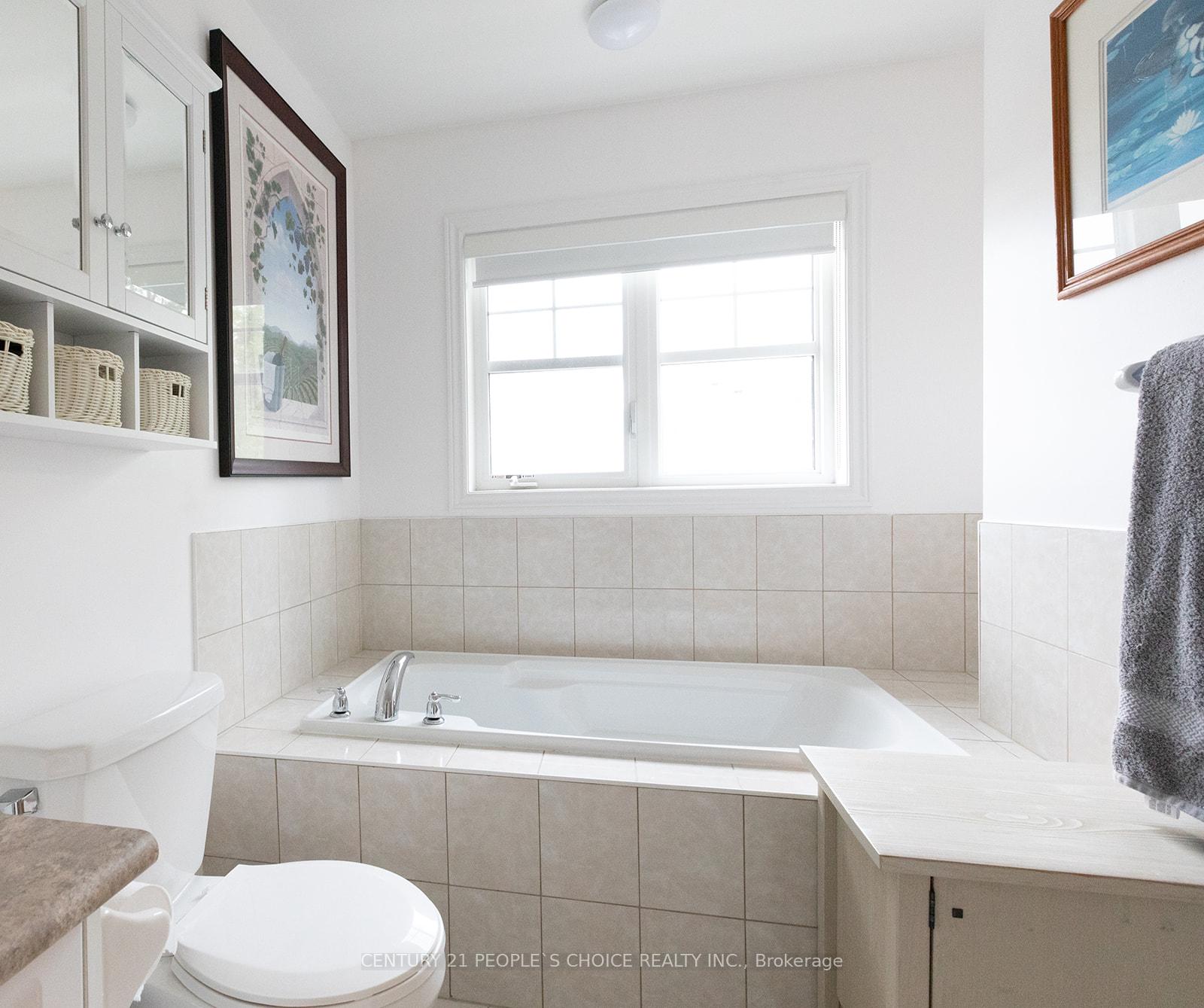 Photo 30 of 102 Roy Grove Way, Markham, Greensborough — HOMEH