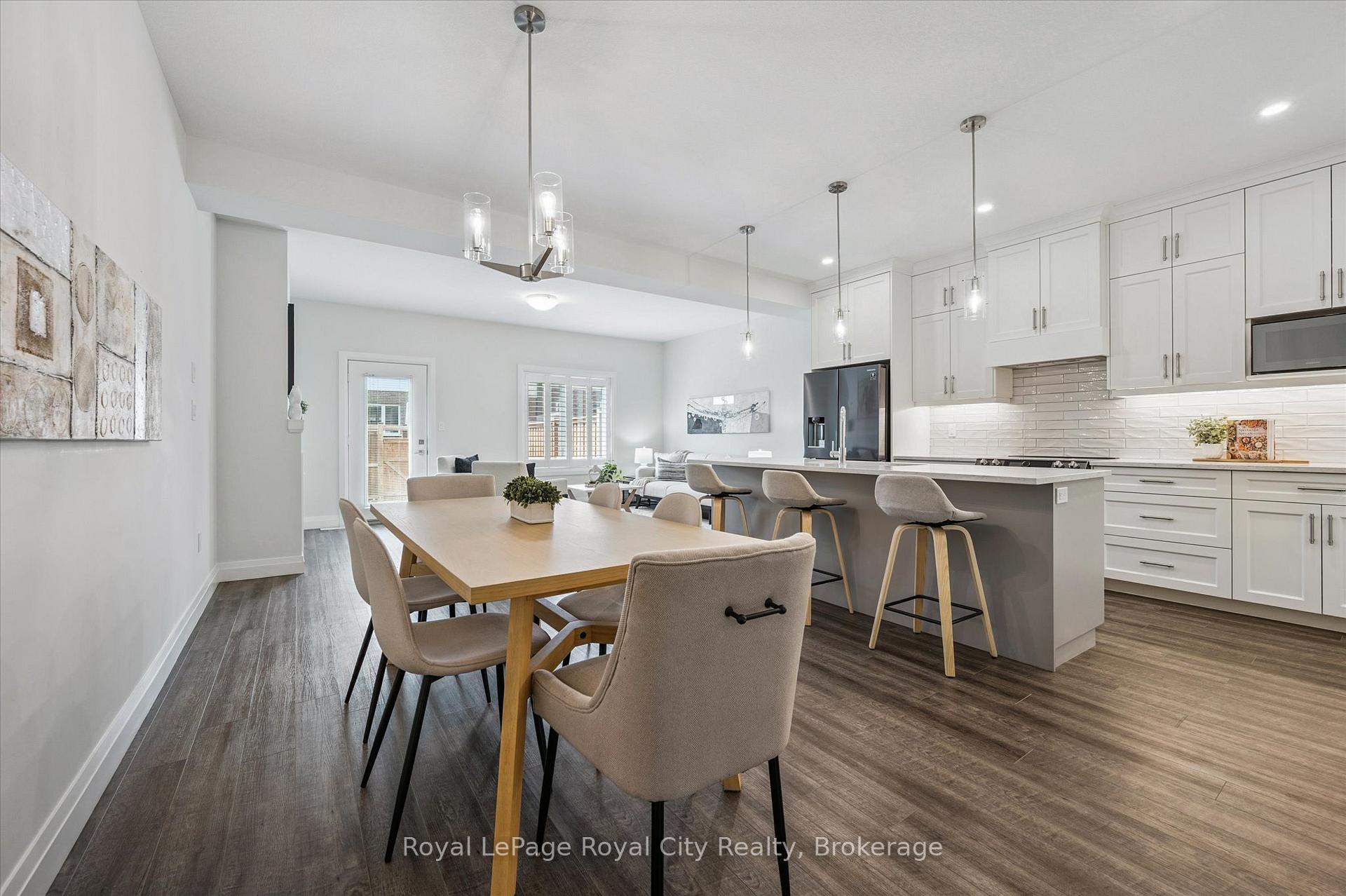 Photo 5 of 34 Wideman Boulevard, Guelph, Victoria North — HOMEH
