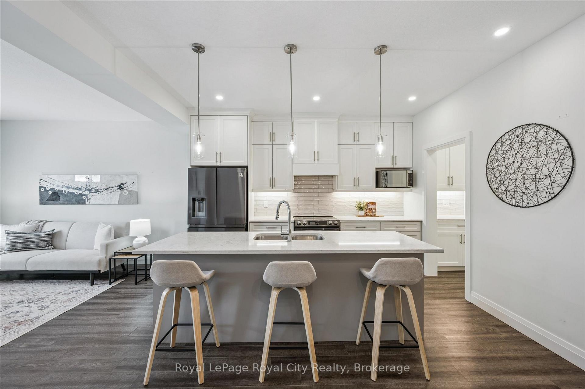 Photo 8 of 34 Wideman Boulevard, Guelph, Victoria North — HOMEH