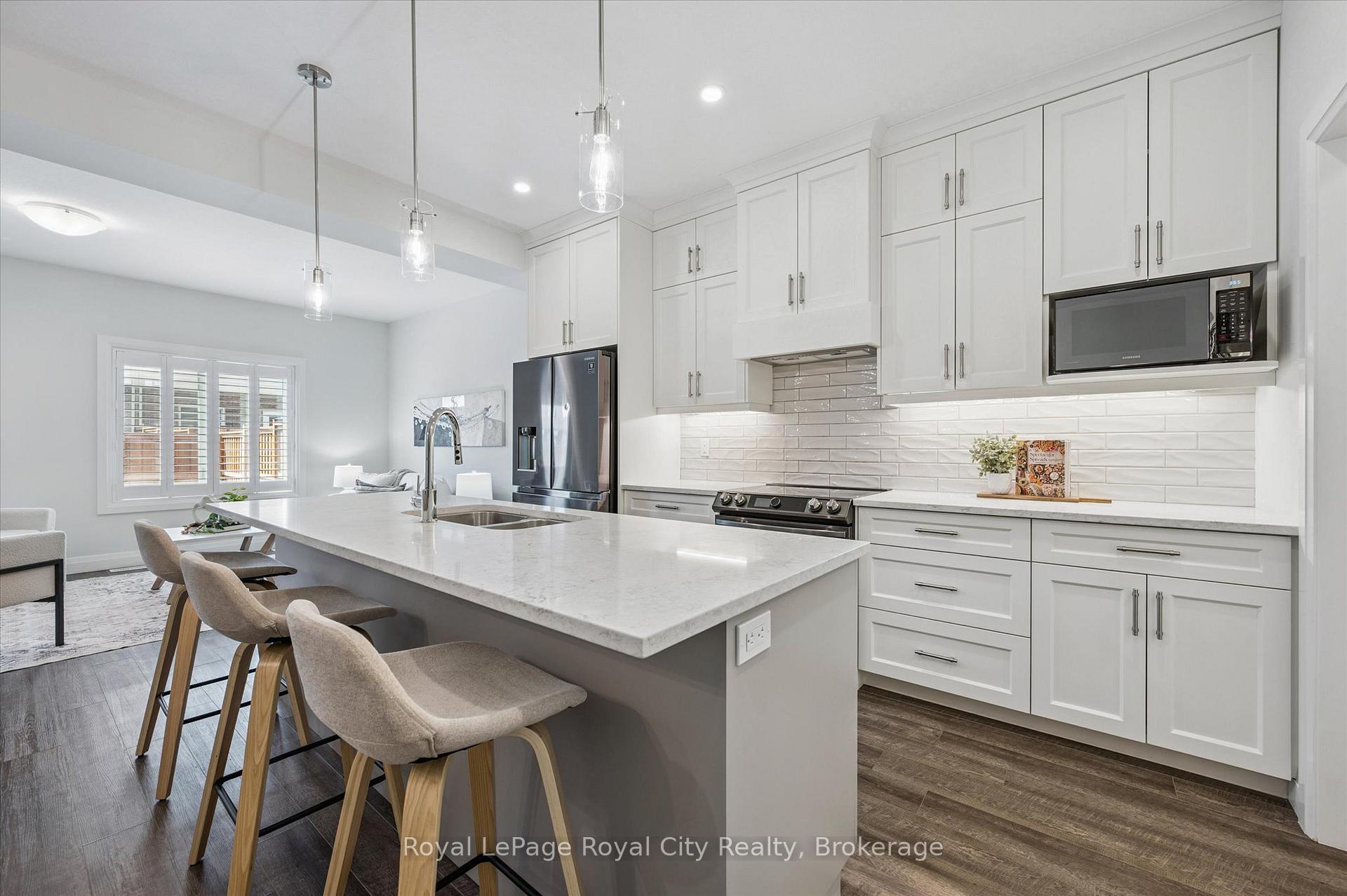 Photo 9 of 34 Wideman Boulevard, Guelph, Victoria North — HOMEH