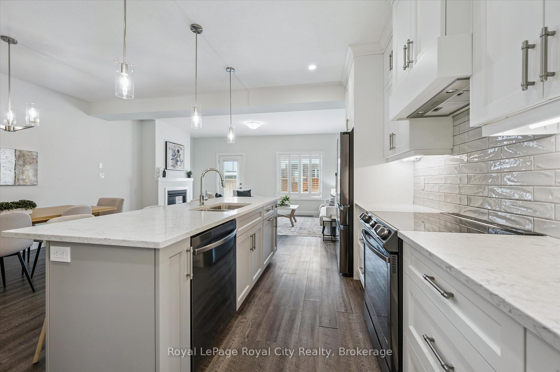 Photo 10 of 34 Wideman Boulevard, Guelph, Victoria North — HOMEH