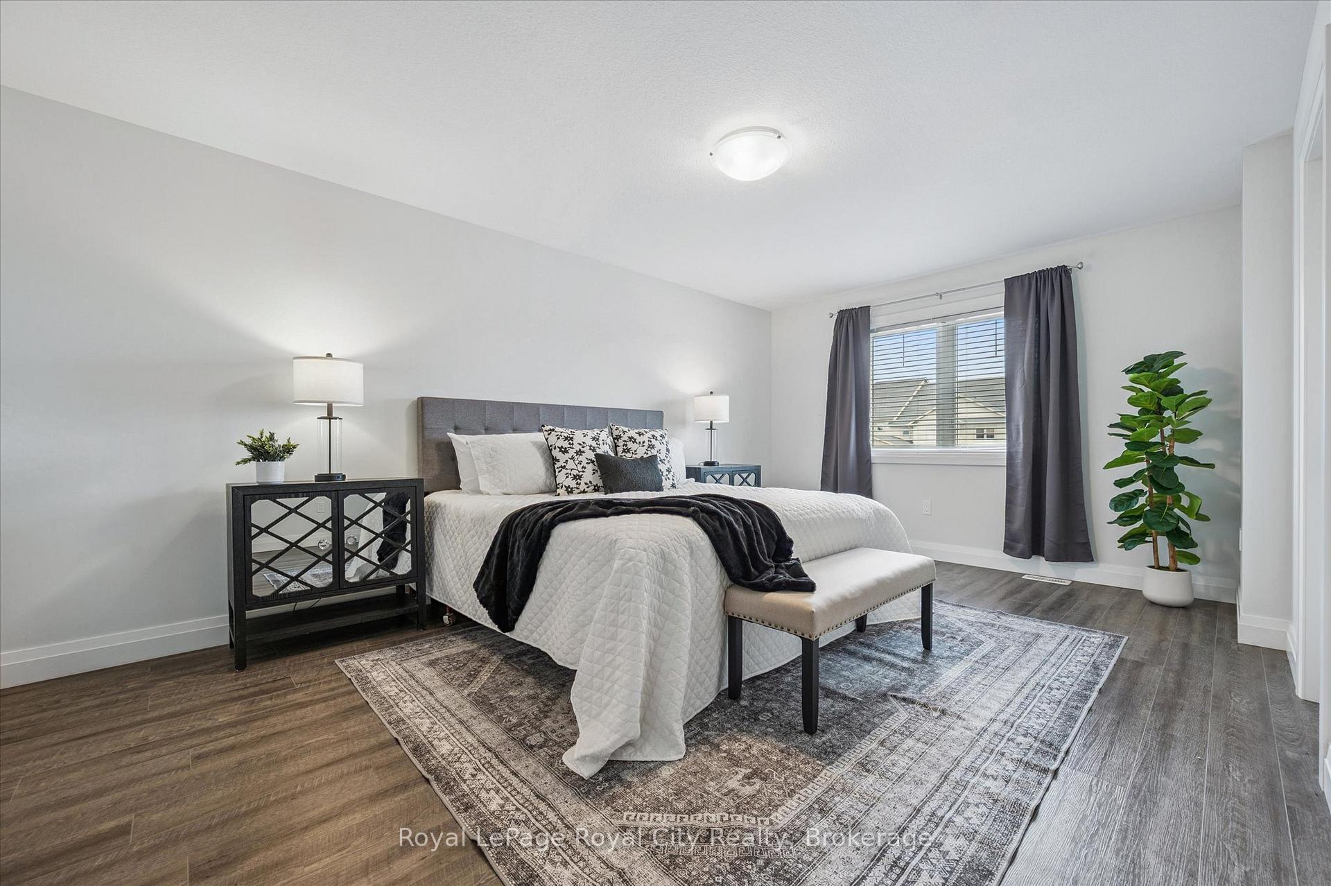 Photo 21 of 34 Wideman Boulevard, Guelph, Victoria North — HOMEH
